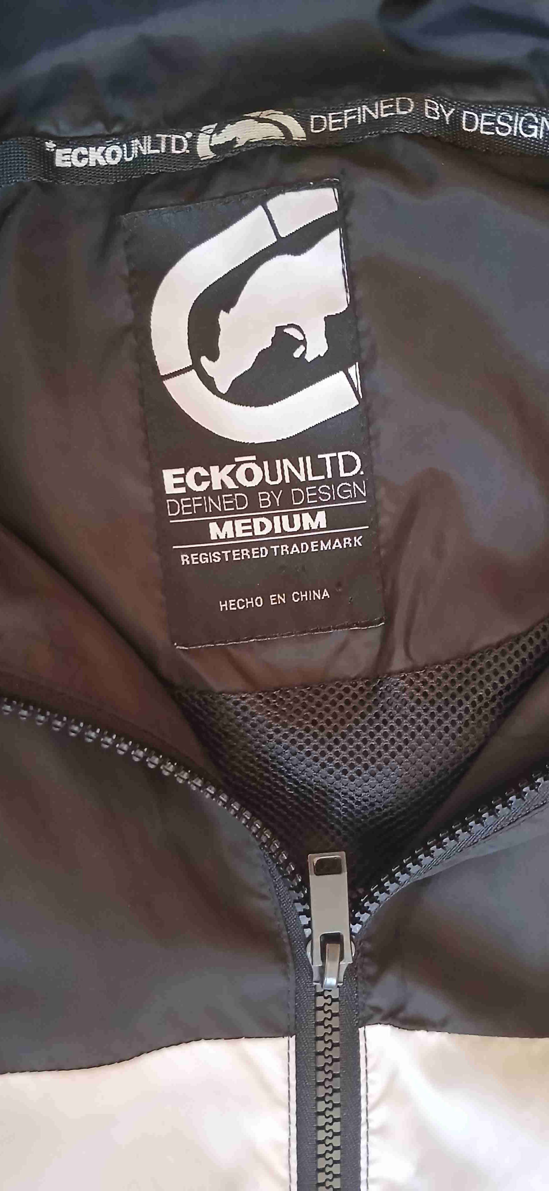 Chaqueta deportiva negra y blanca Ecko - miniatura 3