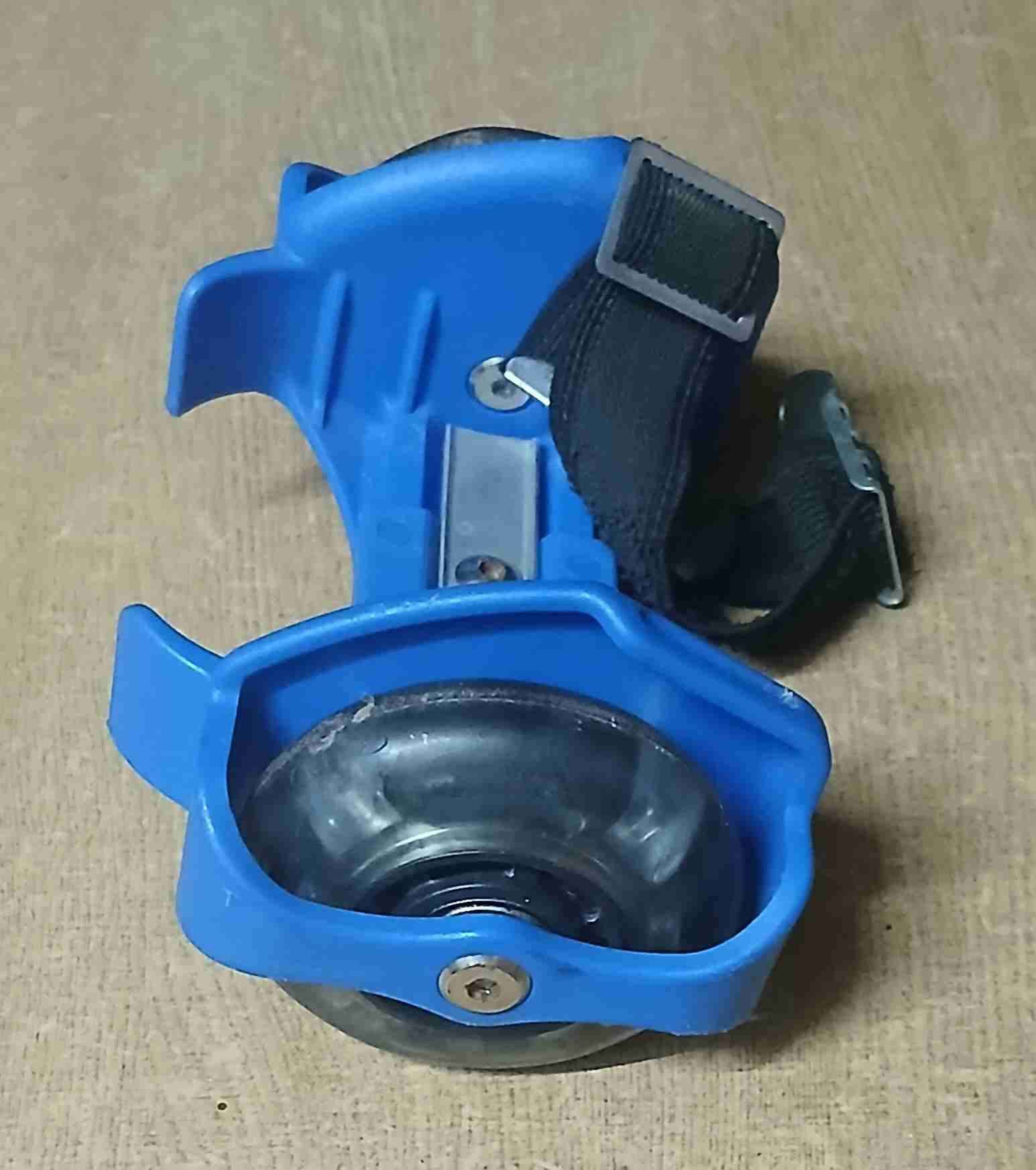 Zapatillas ajustables de ruedas - miniatura 3
