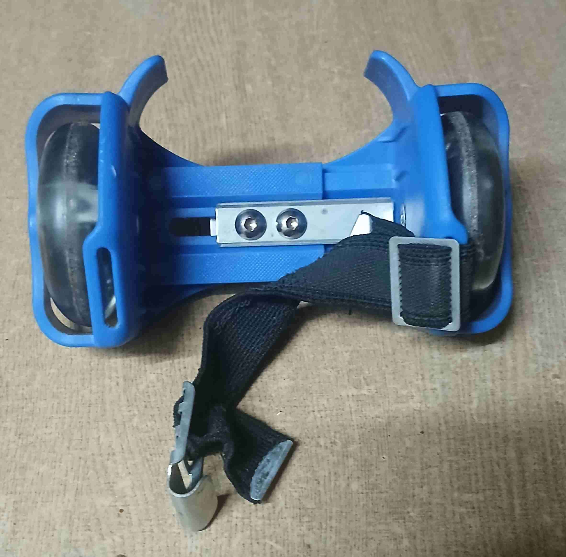 Zapatillas ajustables de ruedas - miniatura 4