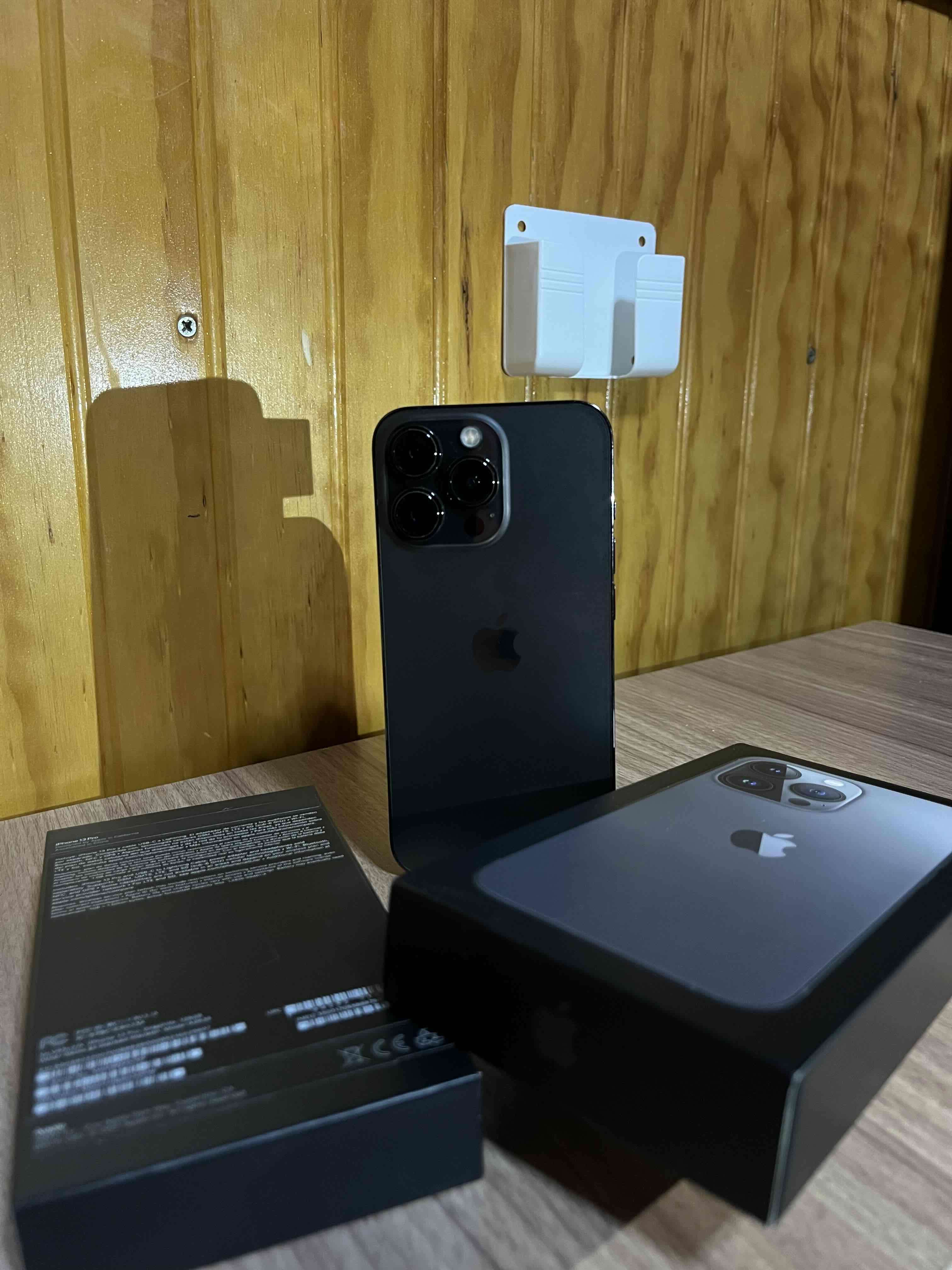 iPhone 13 Pro 128GB – Black Titanium - miniatura 2