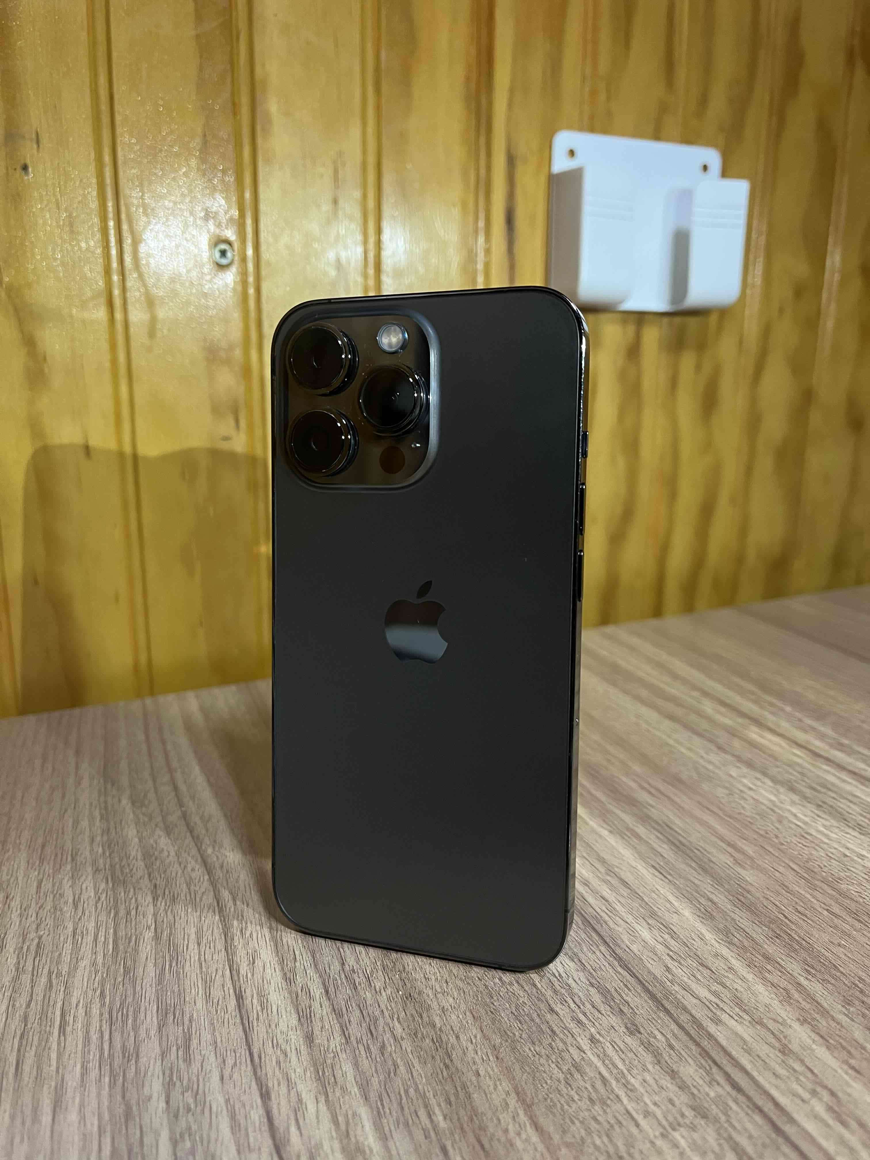 iPhone 13 Pro 128GB – Black Titanium - miniatura 3