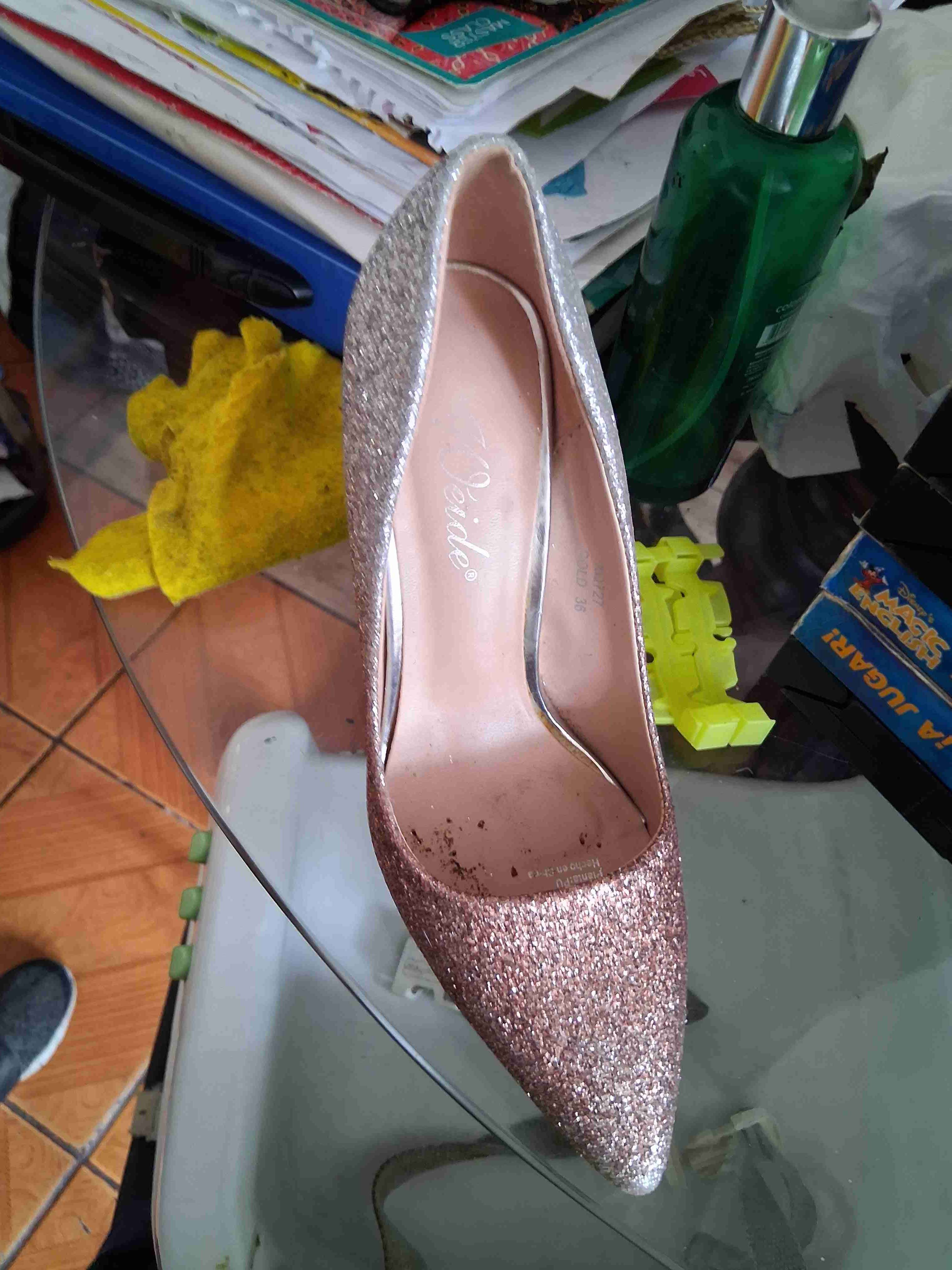 Zapato de tacón bronce brillante