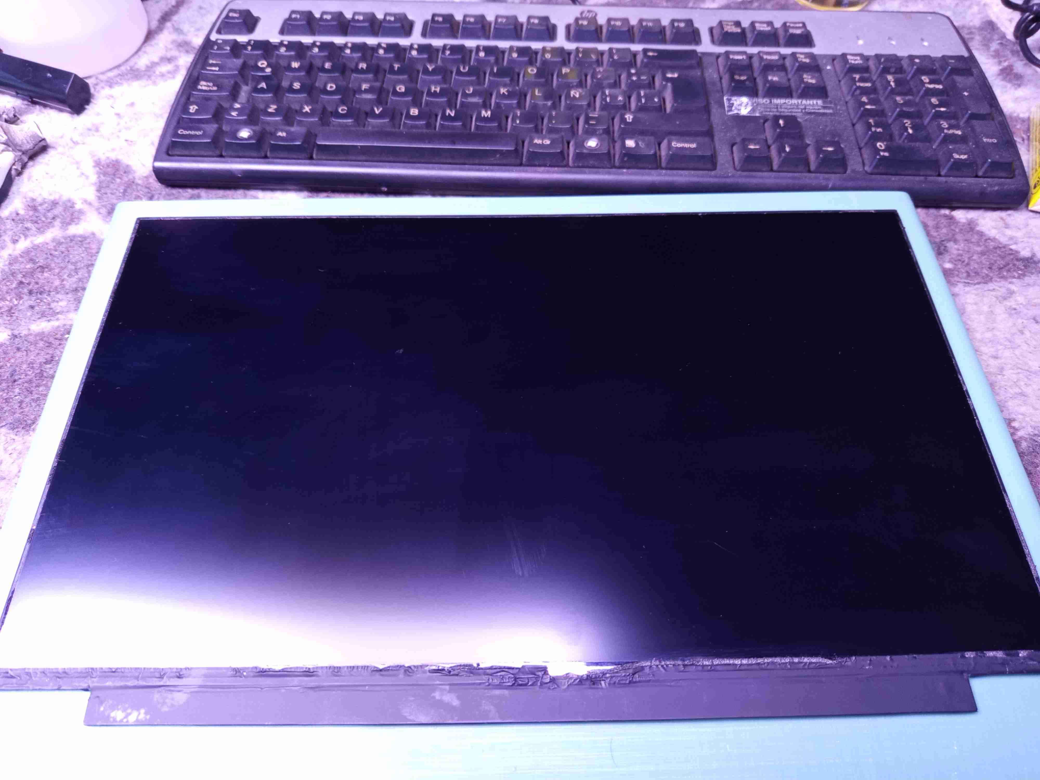 Pantalla led 15.6 ultra slim 30 pines