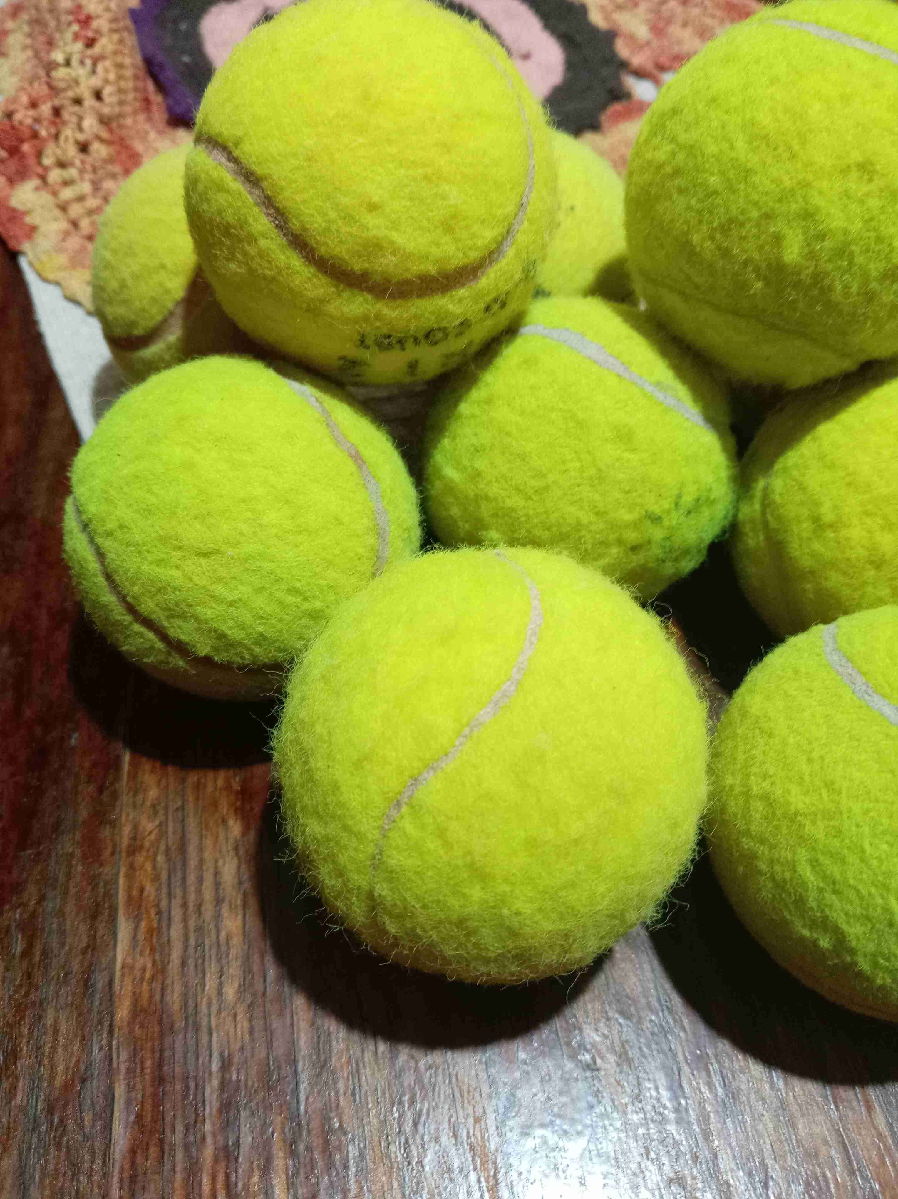 30Pelotas de tenis en buen estado a solo $8000