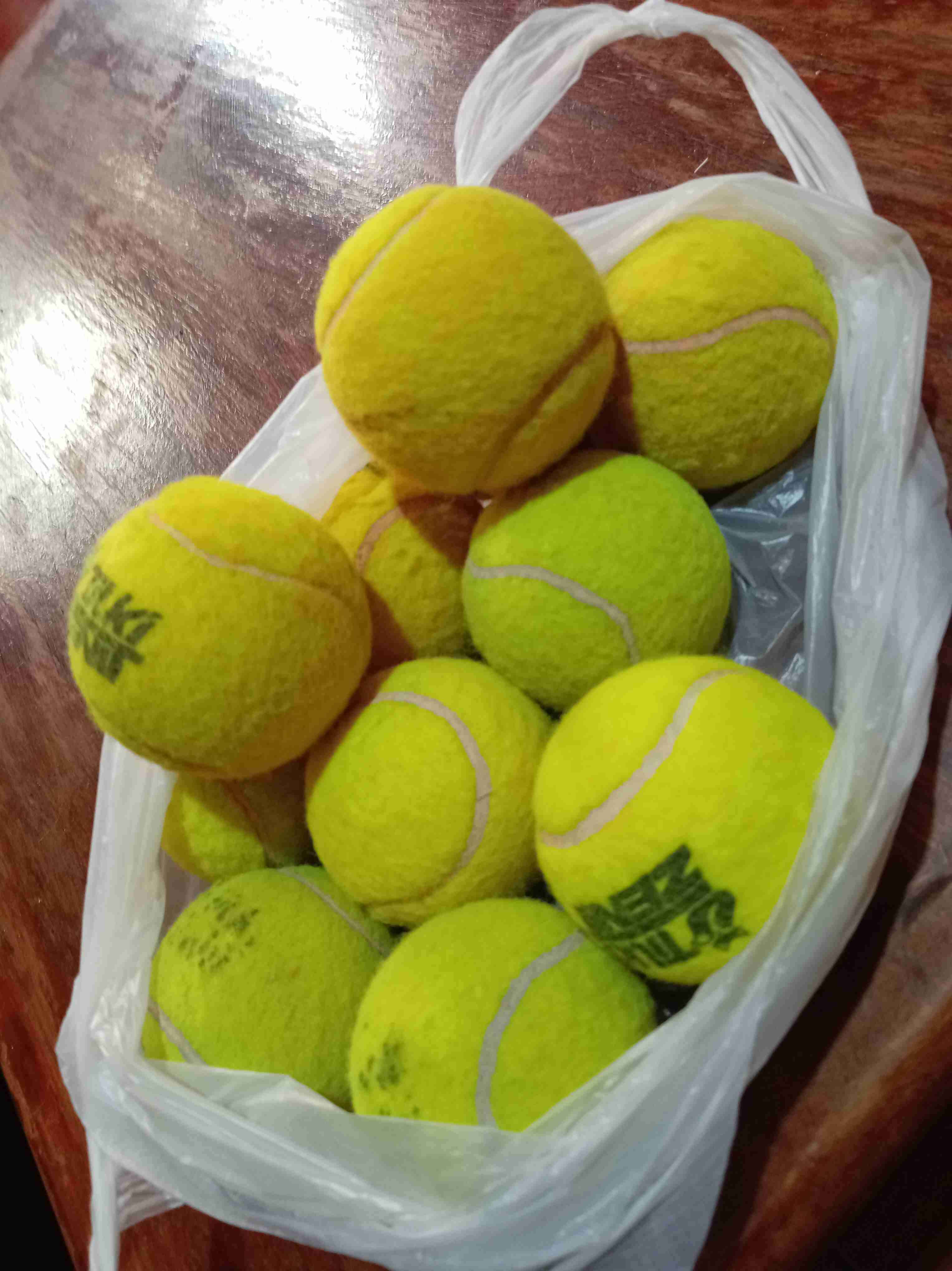 30Pelotas de tenis en buen estado a solo $8000 - miniatura 5