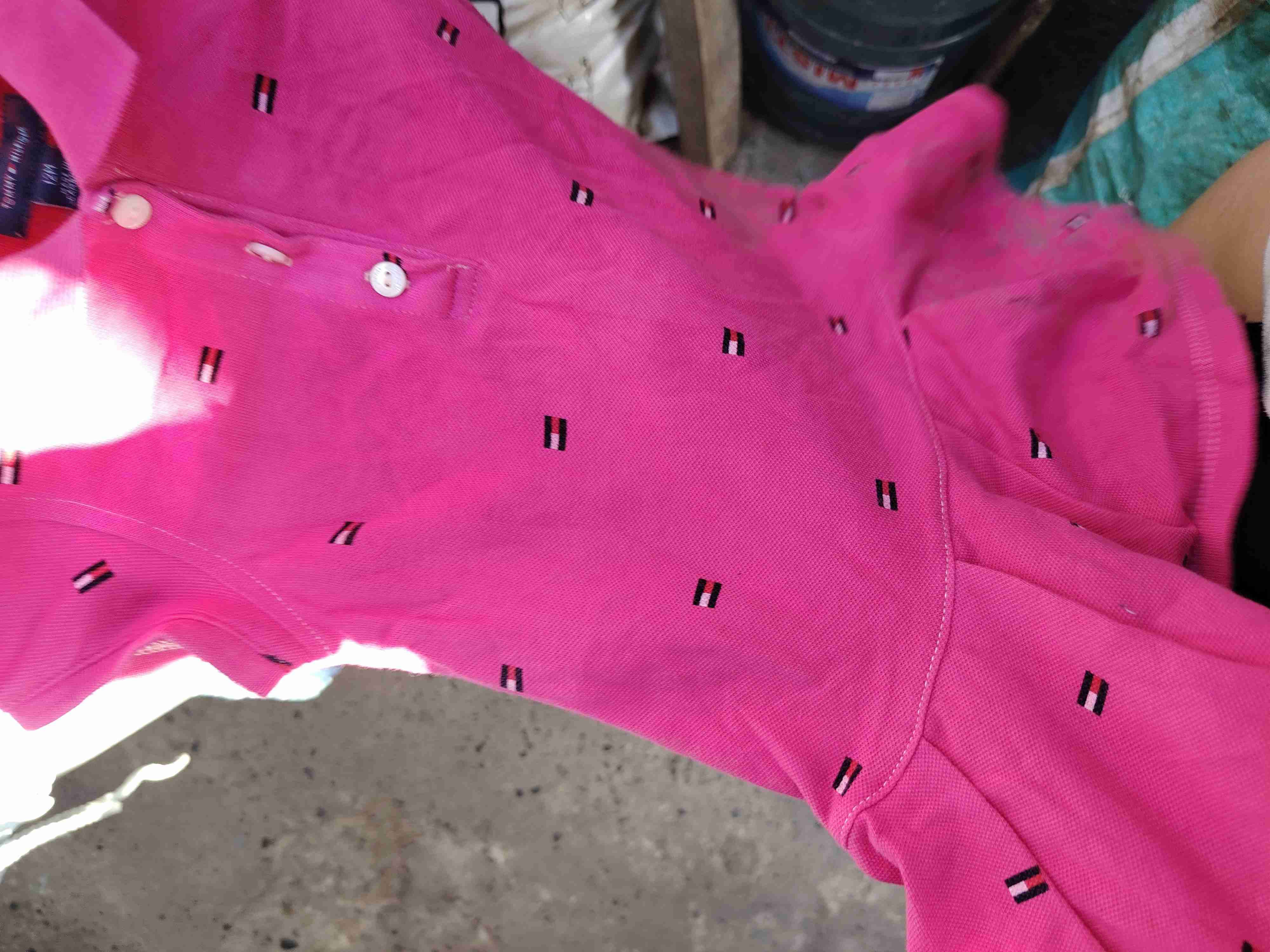 Vestido fucsia para niña - miniatura 3