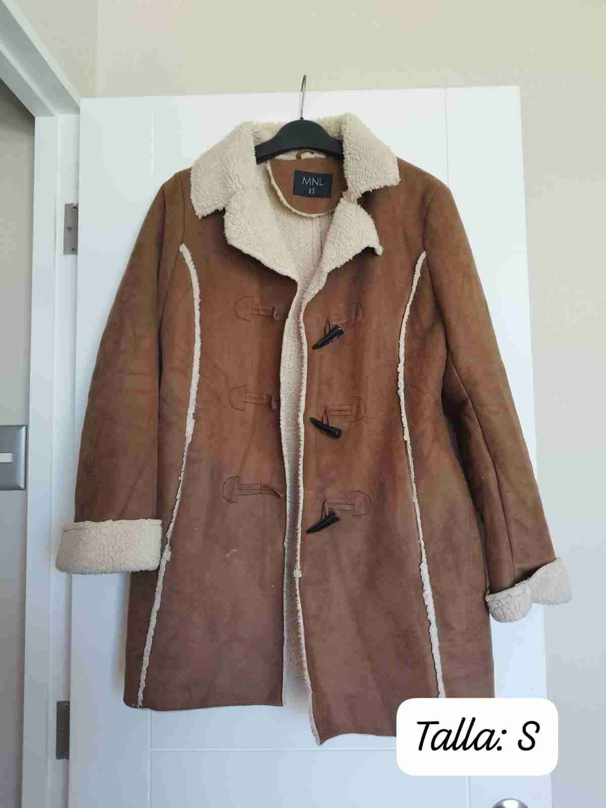 Abrigo marrón con forro de lana