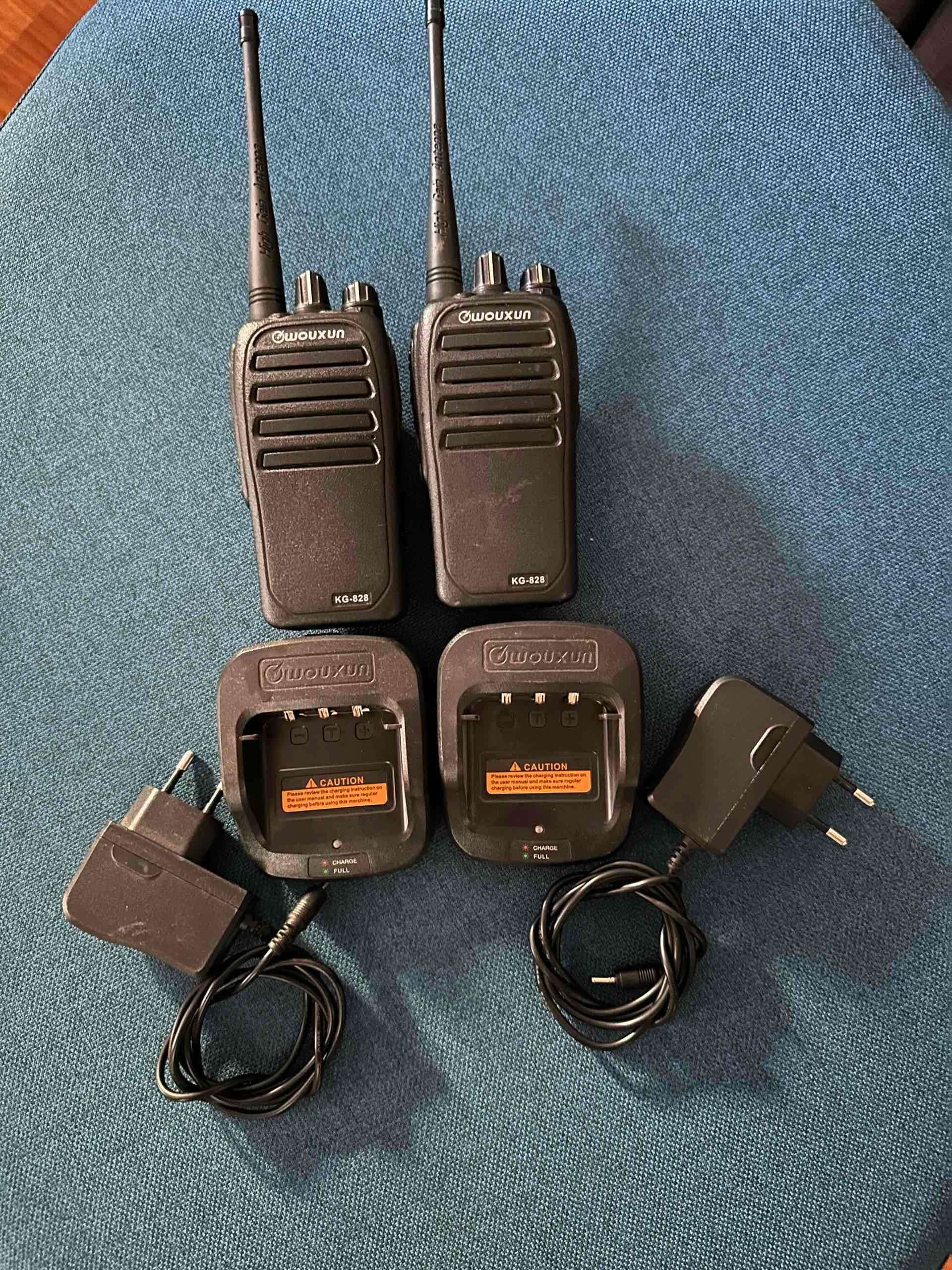 Radios portátiles UHF Wouxun con cargadores - miniatura 3
