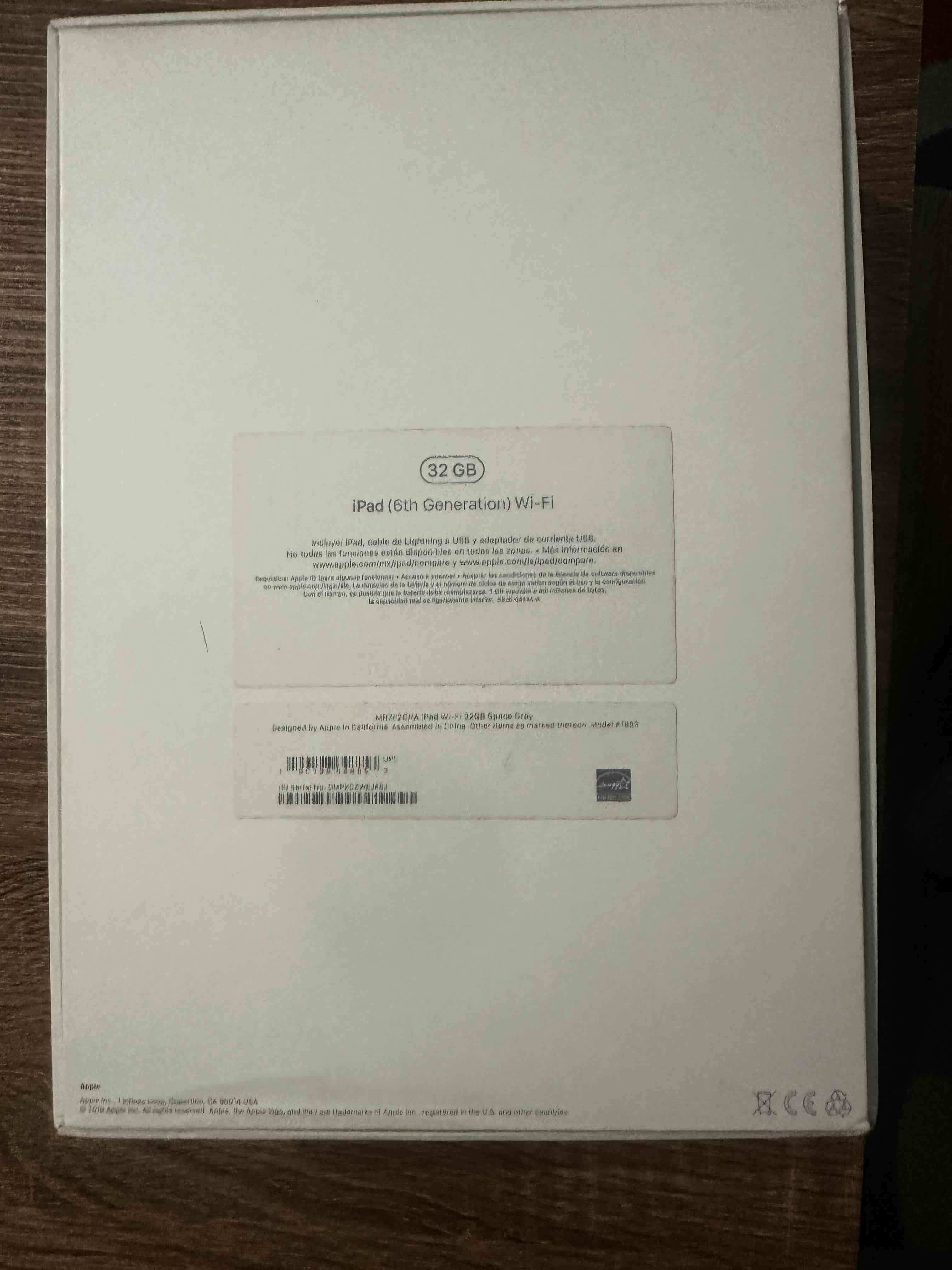 iPad 6ta generación plateado - miniatura 5