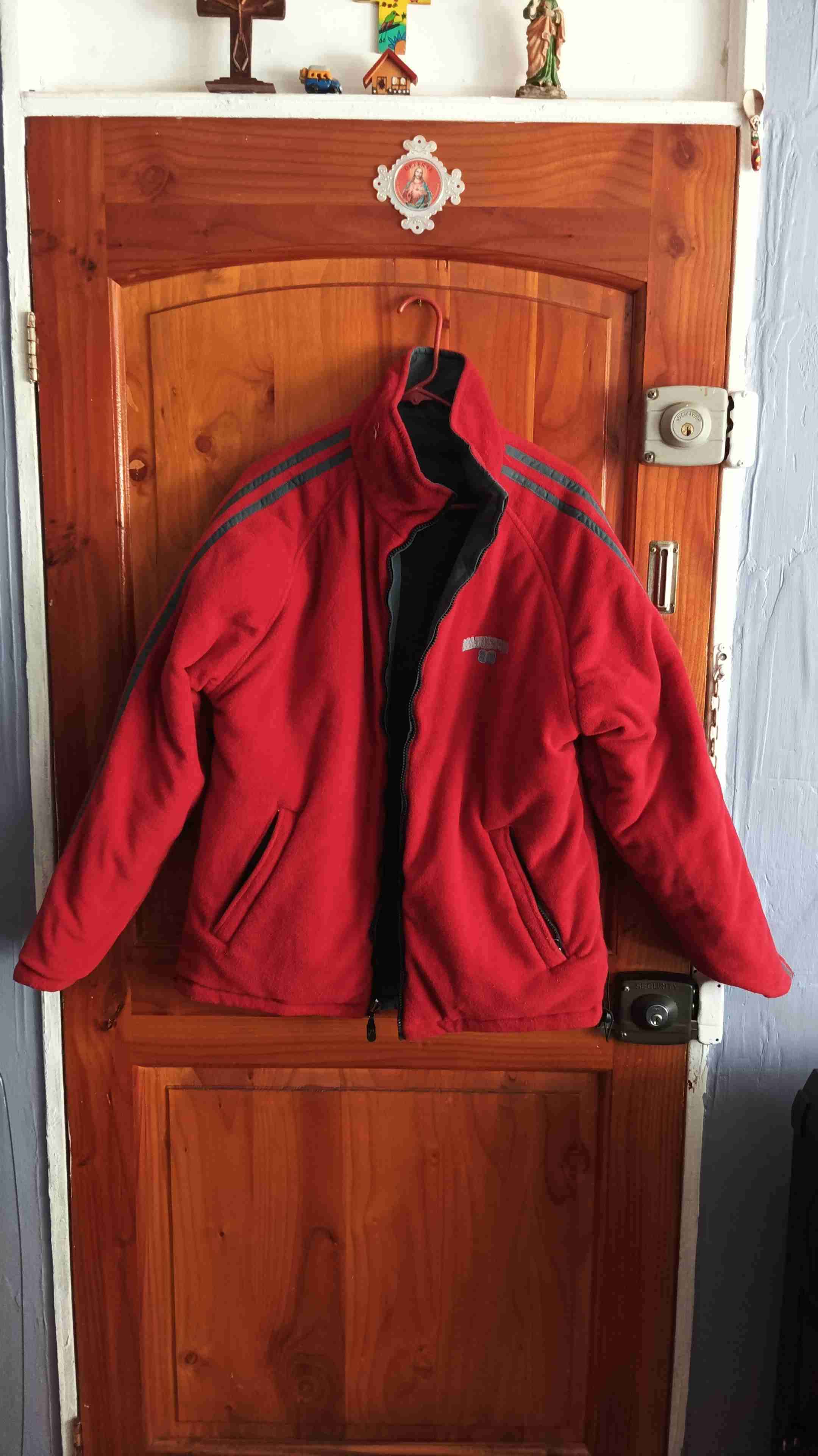 Chaqueta softshell roja deportiva MAUI