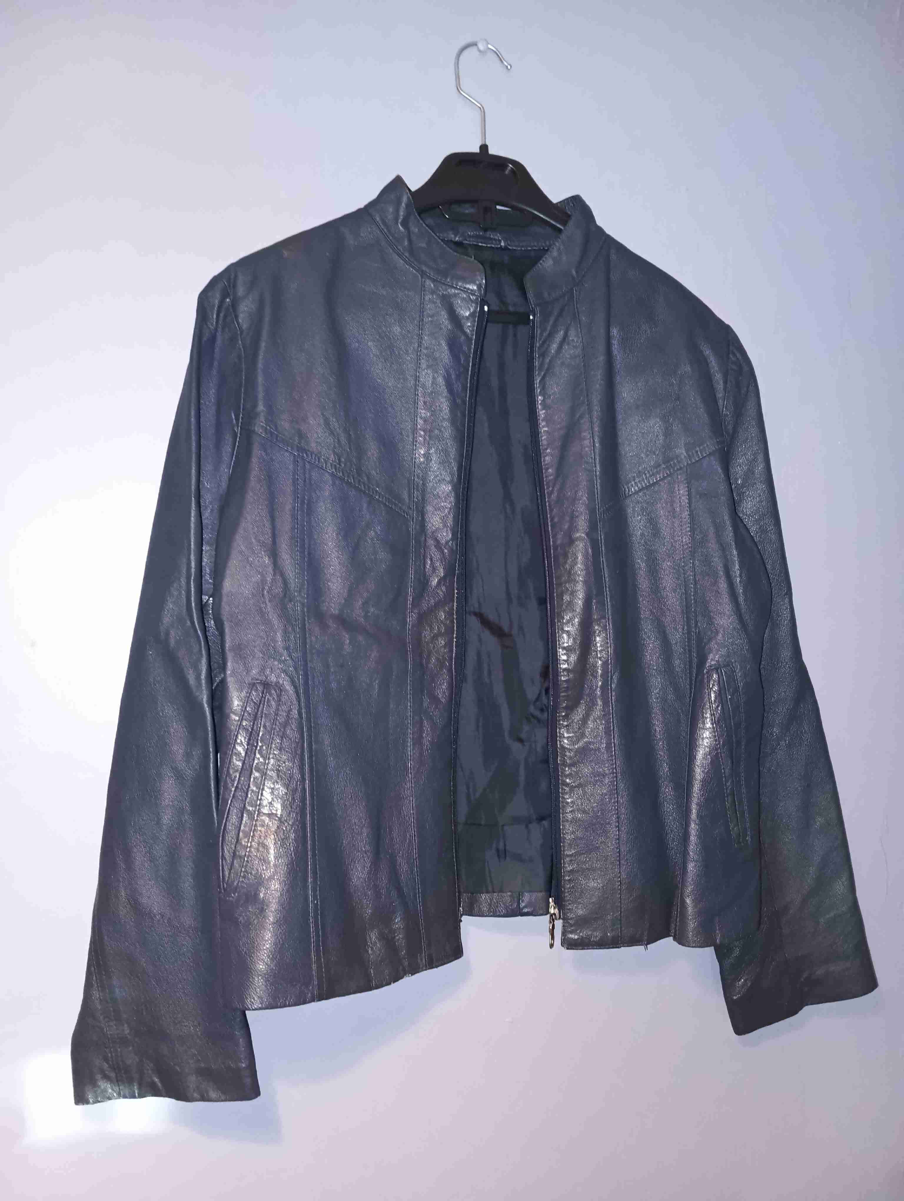 Chaqueta de cuero azulada - miniatura 2