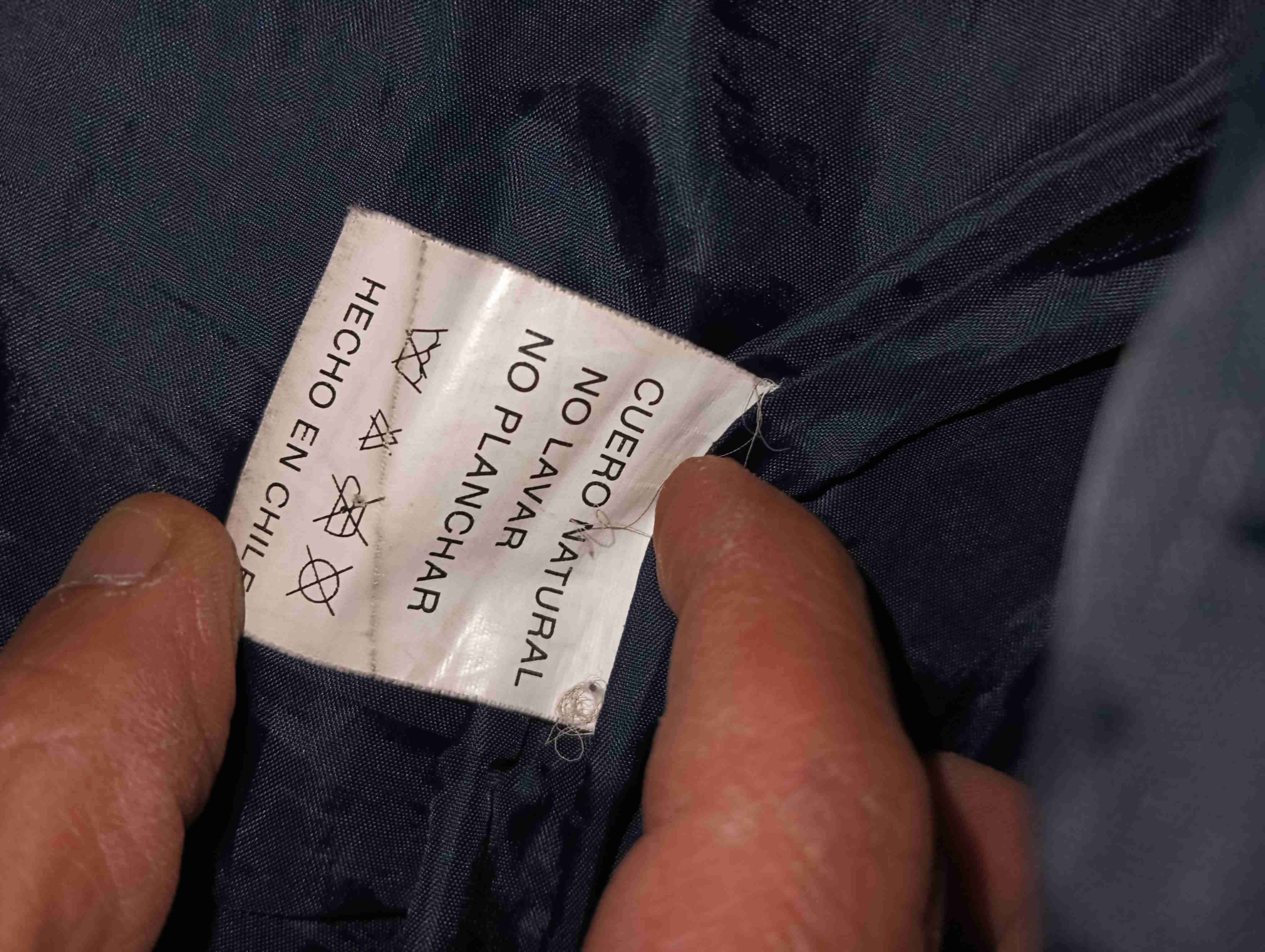 Chaqueta de cuero azulada - miniatura 4