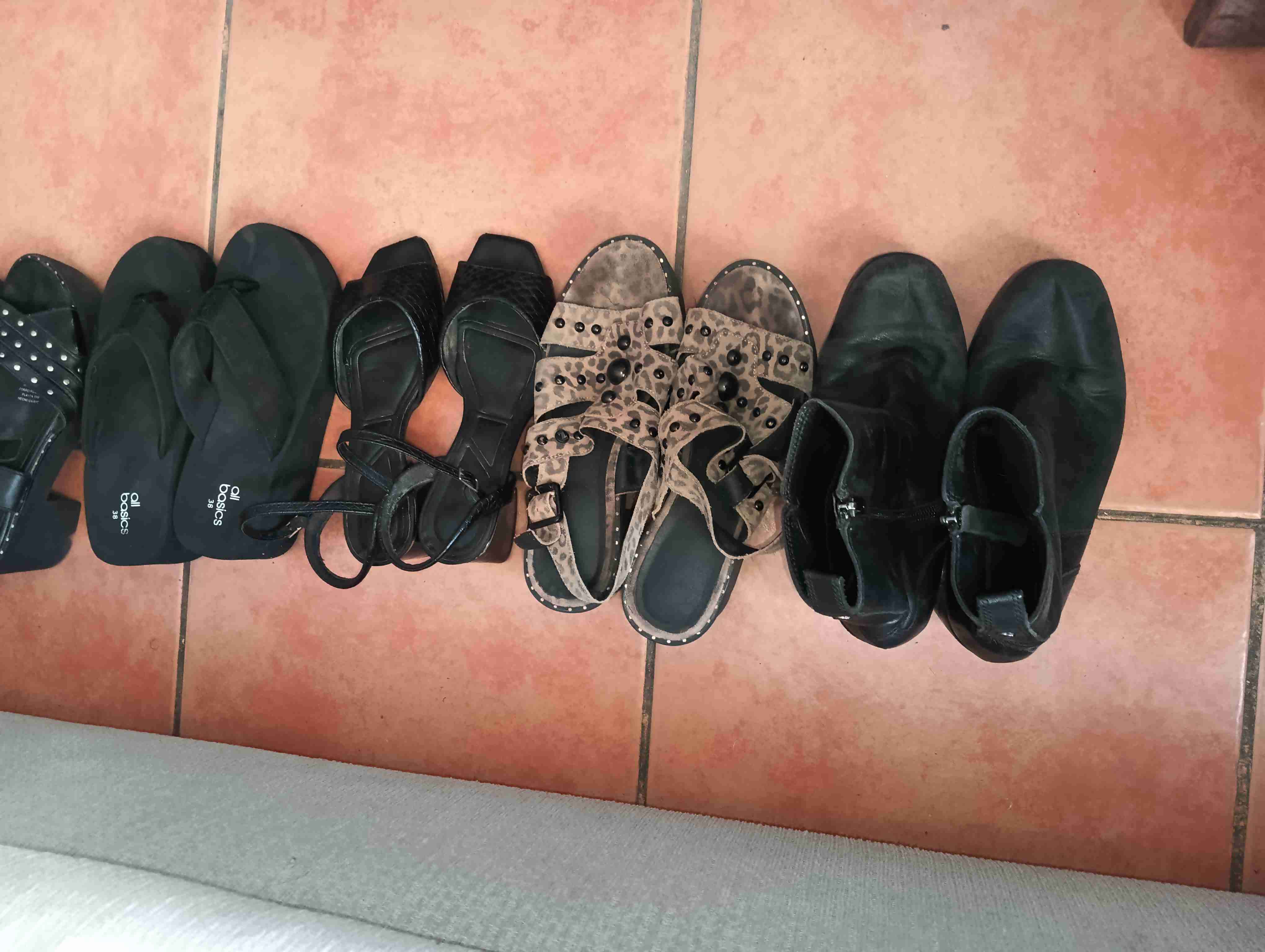 Lote de calzado mixto - miniatura 2