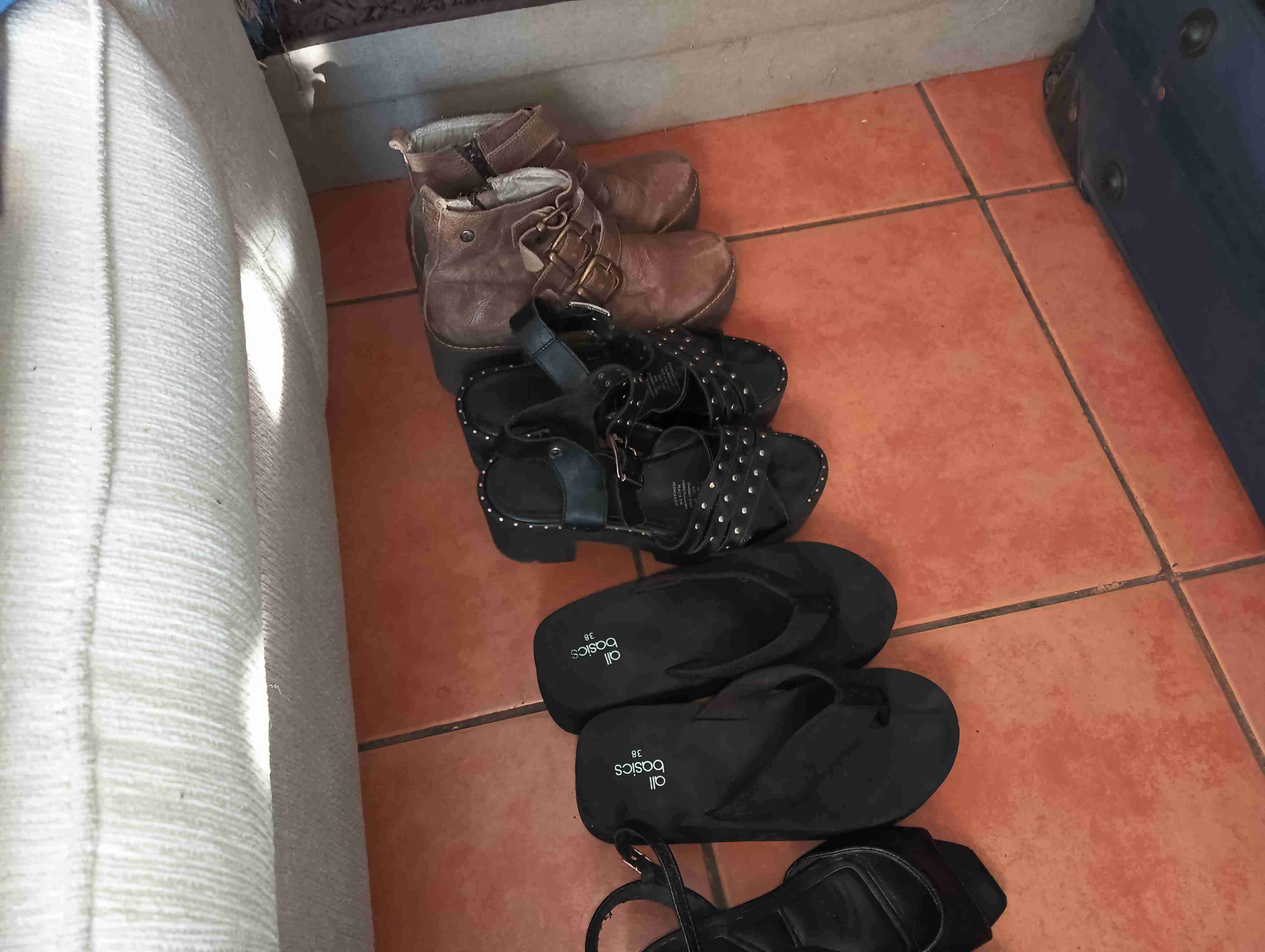 Lote de calzado mixto - miniatura 4