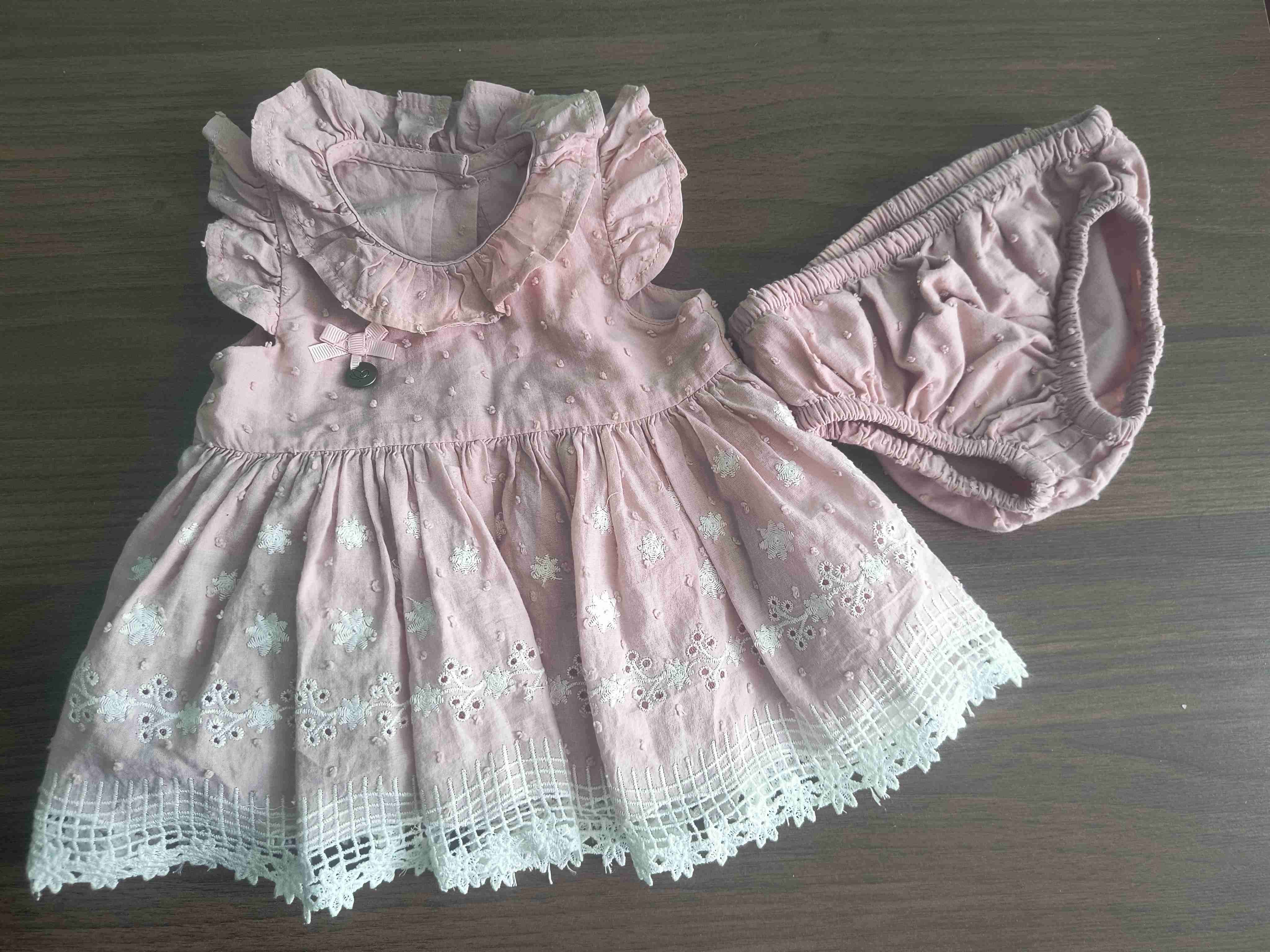Vestido rosa bebé con detalles - miniatura 2
