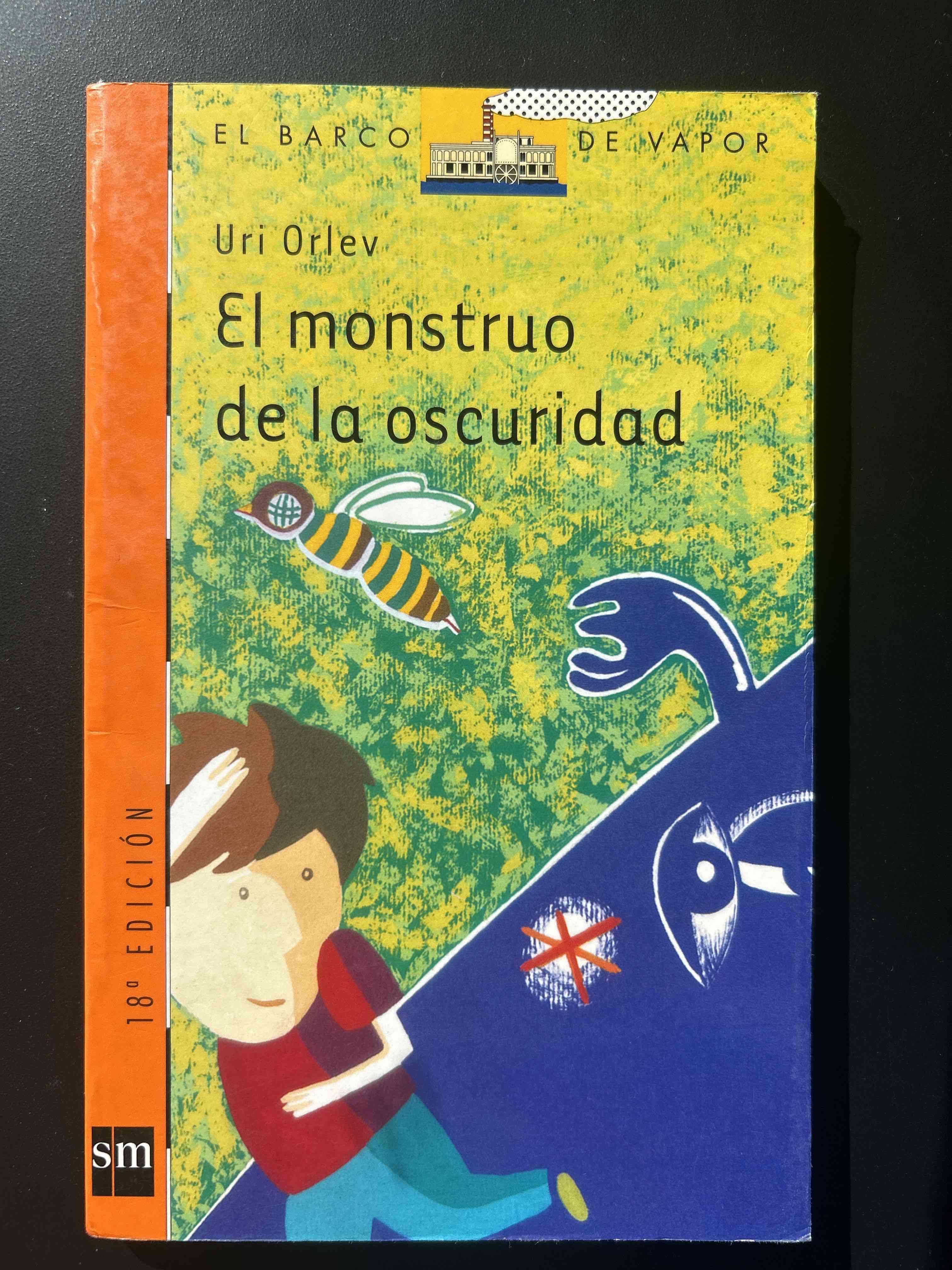 Libro 'El monstruo de la oscuridad'