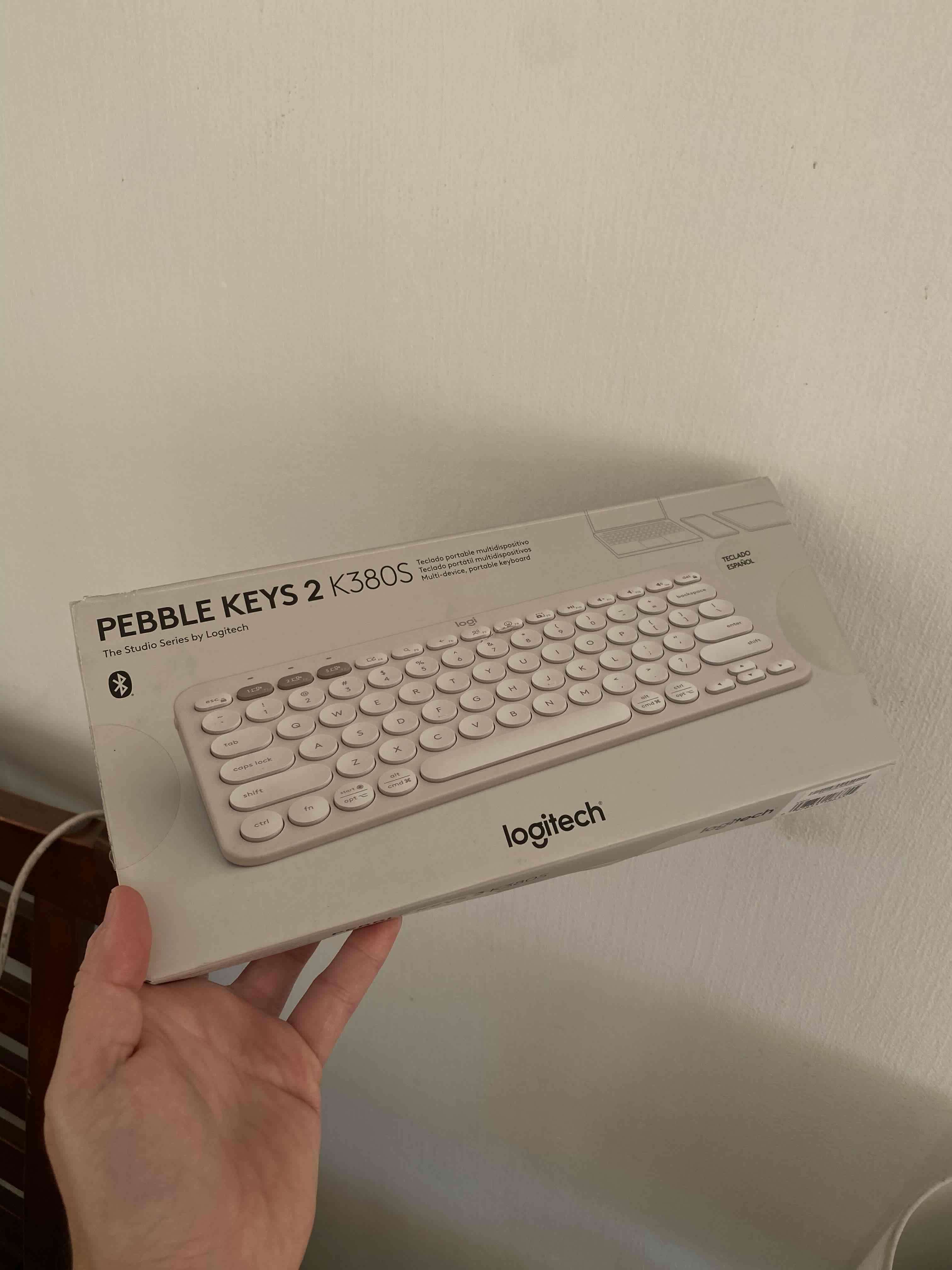 Teclado Logitech Pebble Keys 2 K380S