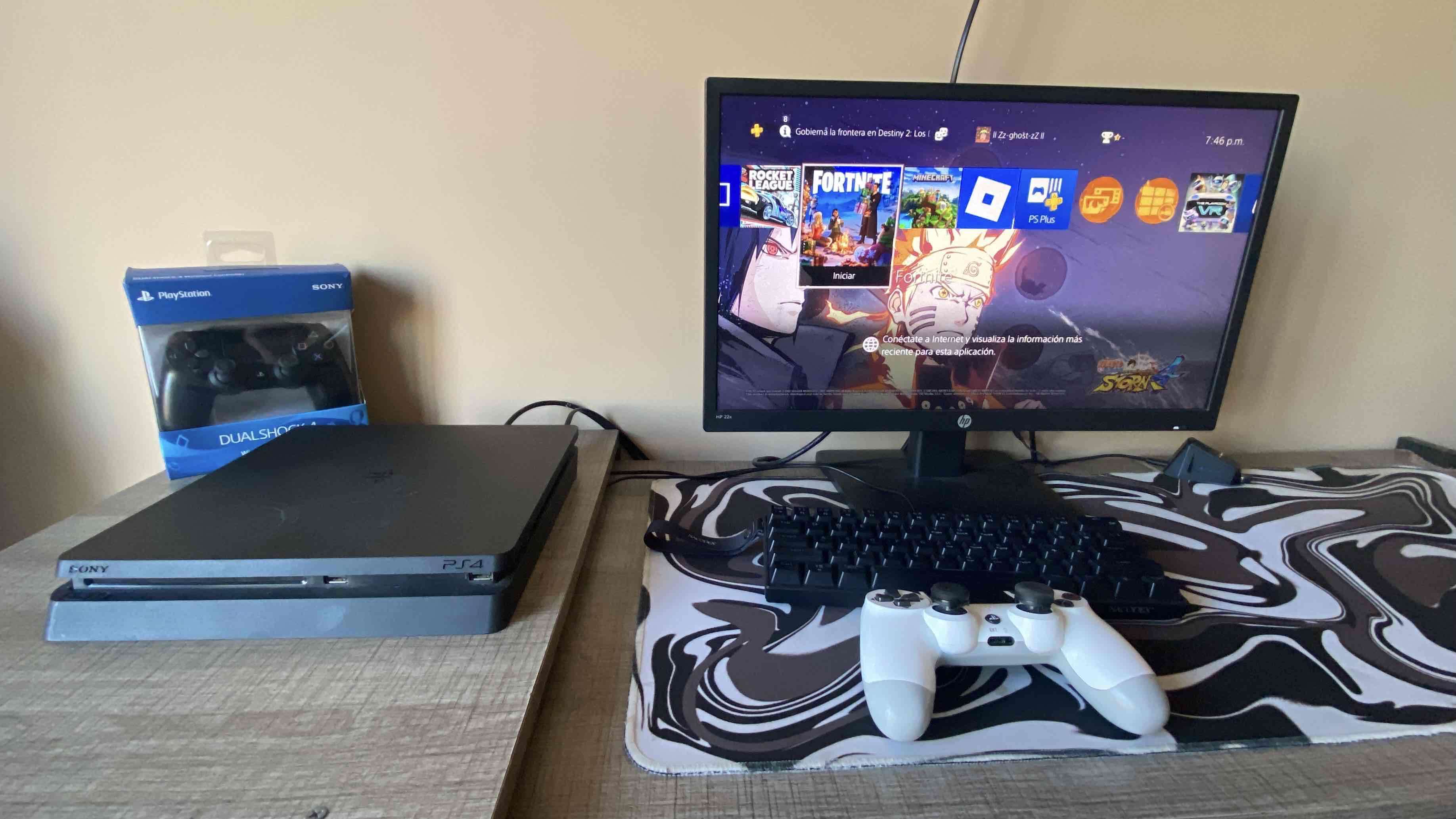 Consola PlayStation 4 con control - miniatura 5