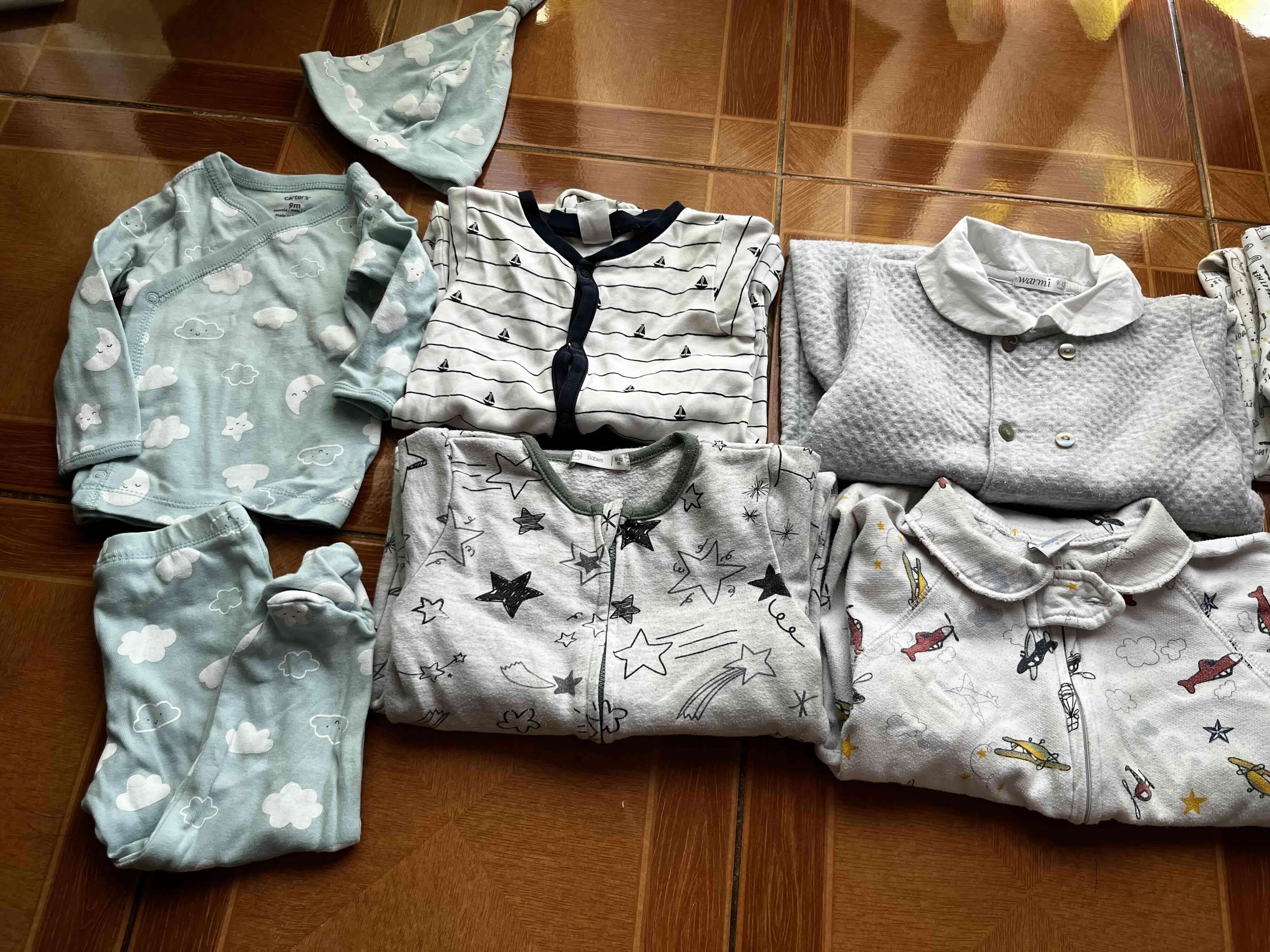 Lote de ropa de bebé - miniatura 2
