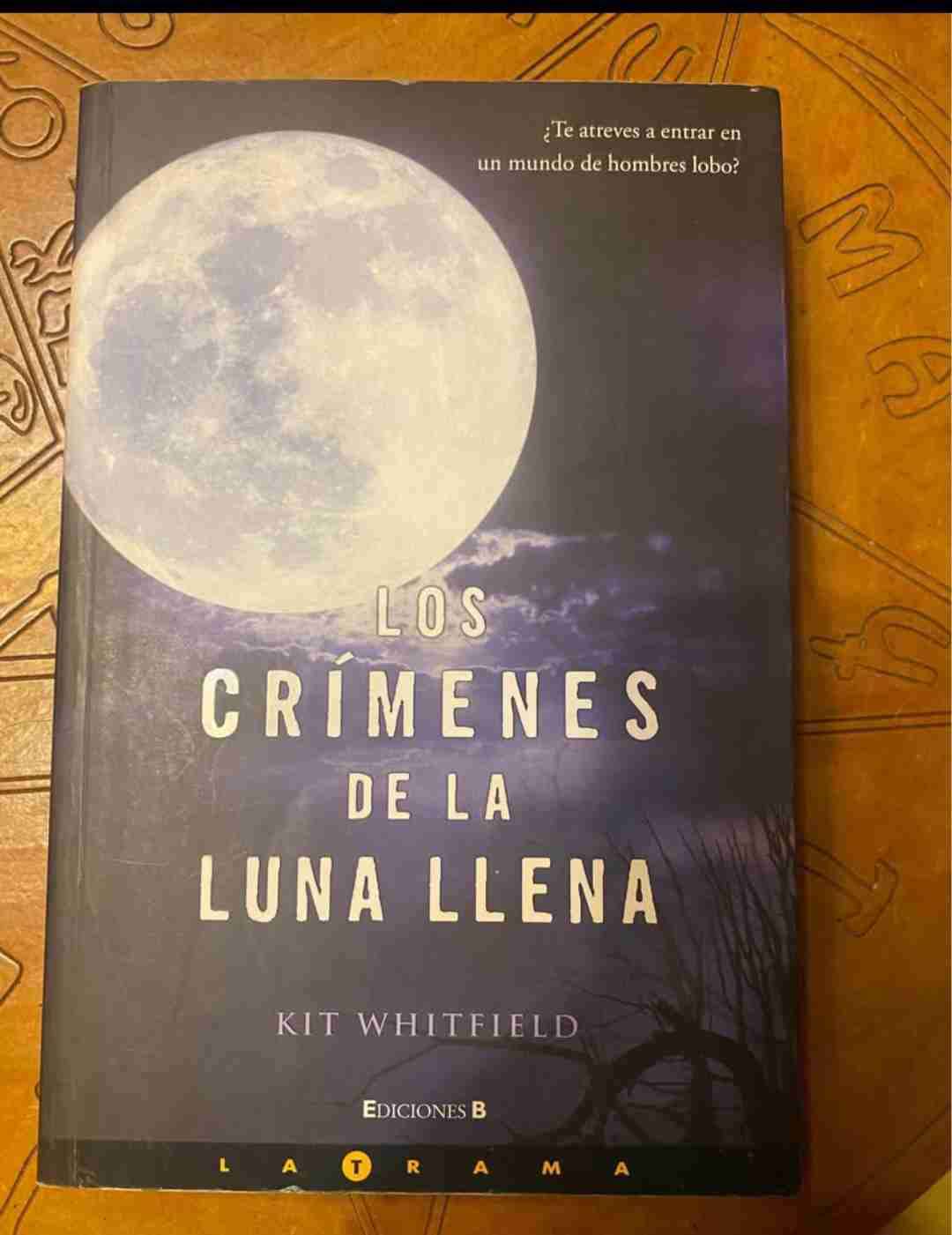 Libro 'Los Crímenes de la Luna Llena'
