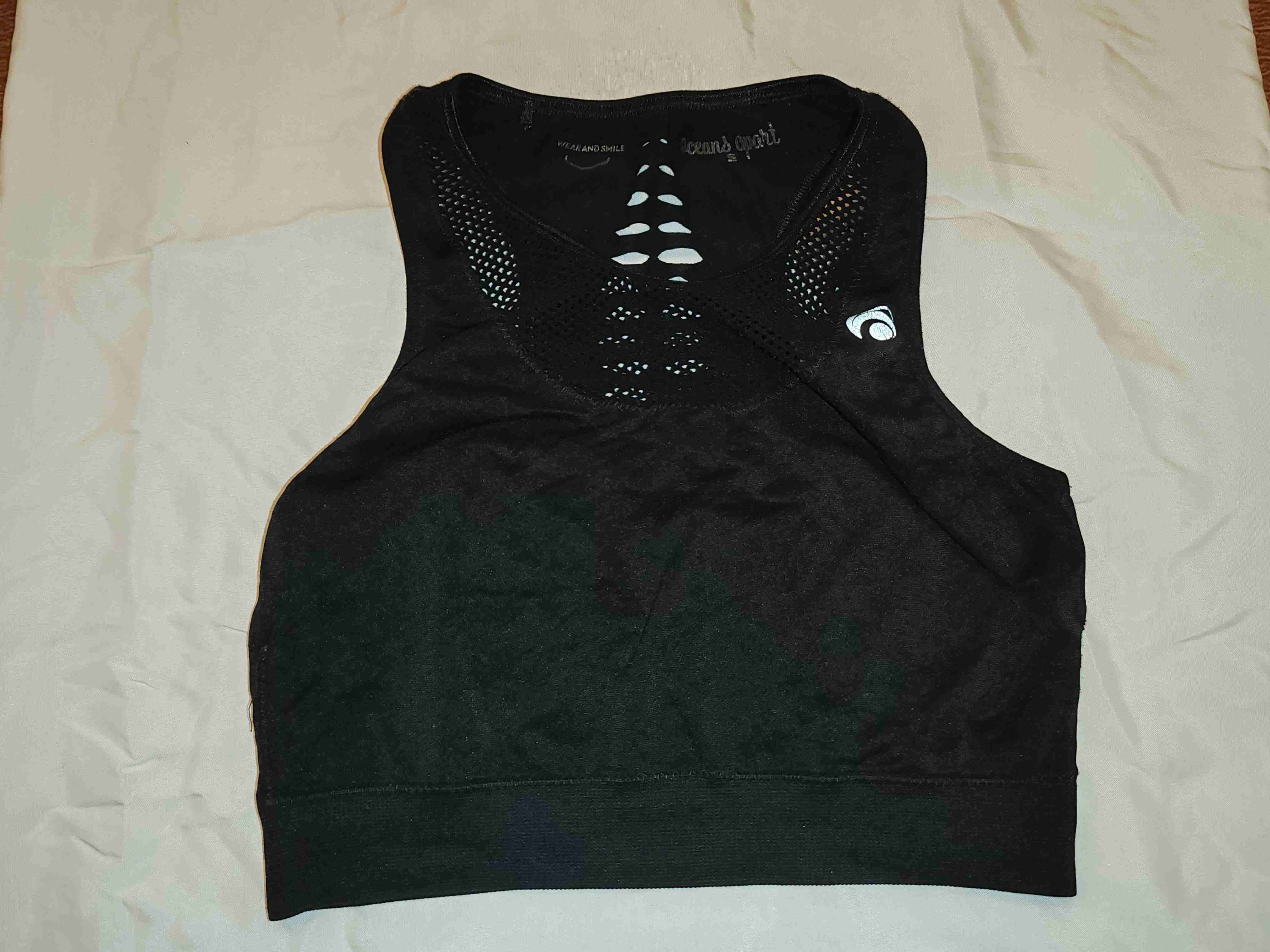 Top deportivo negro Ocean