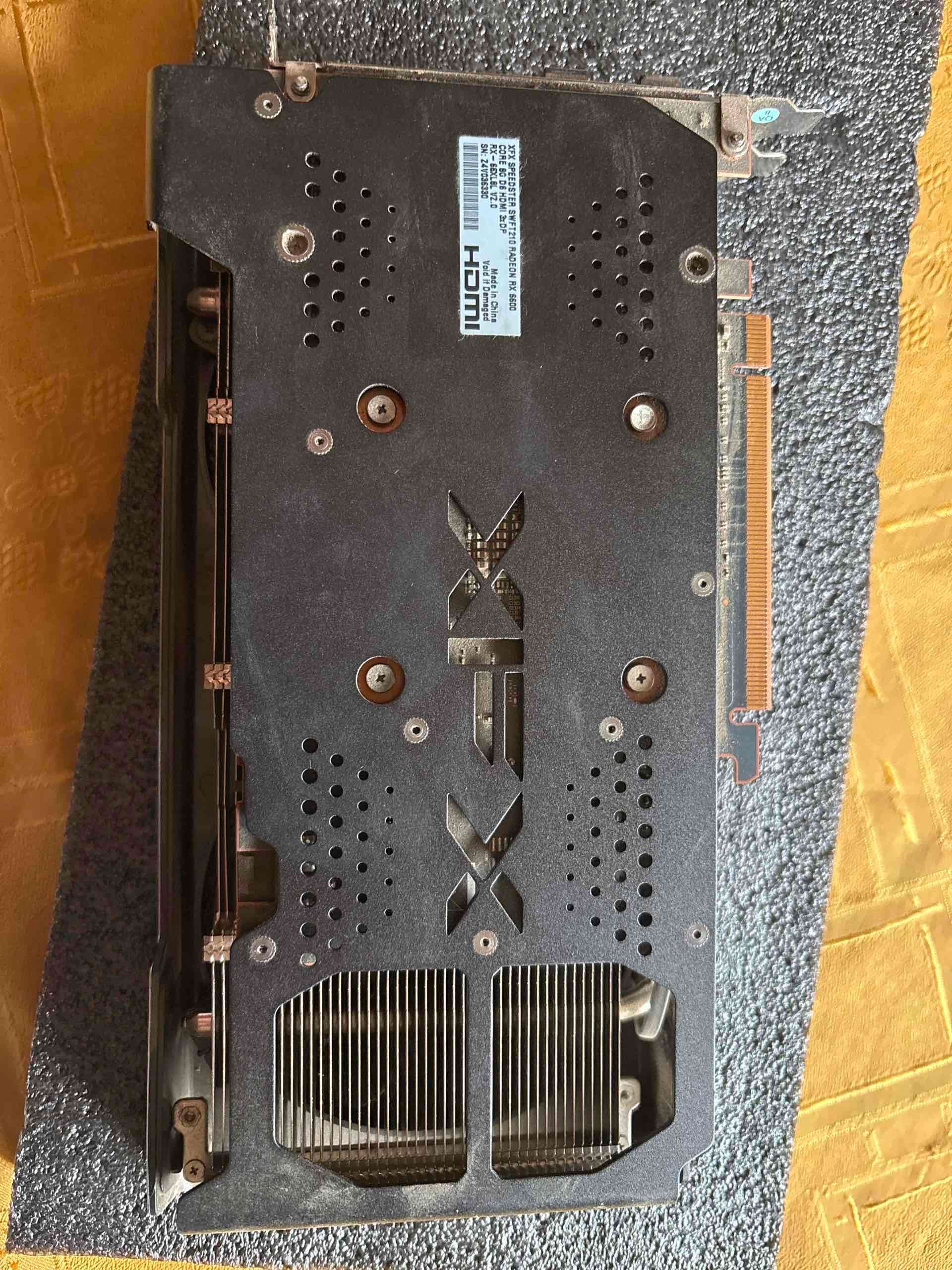 Tarjeta gráfica AMD RX 6600 XFX - miniatura 2