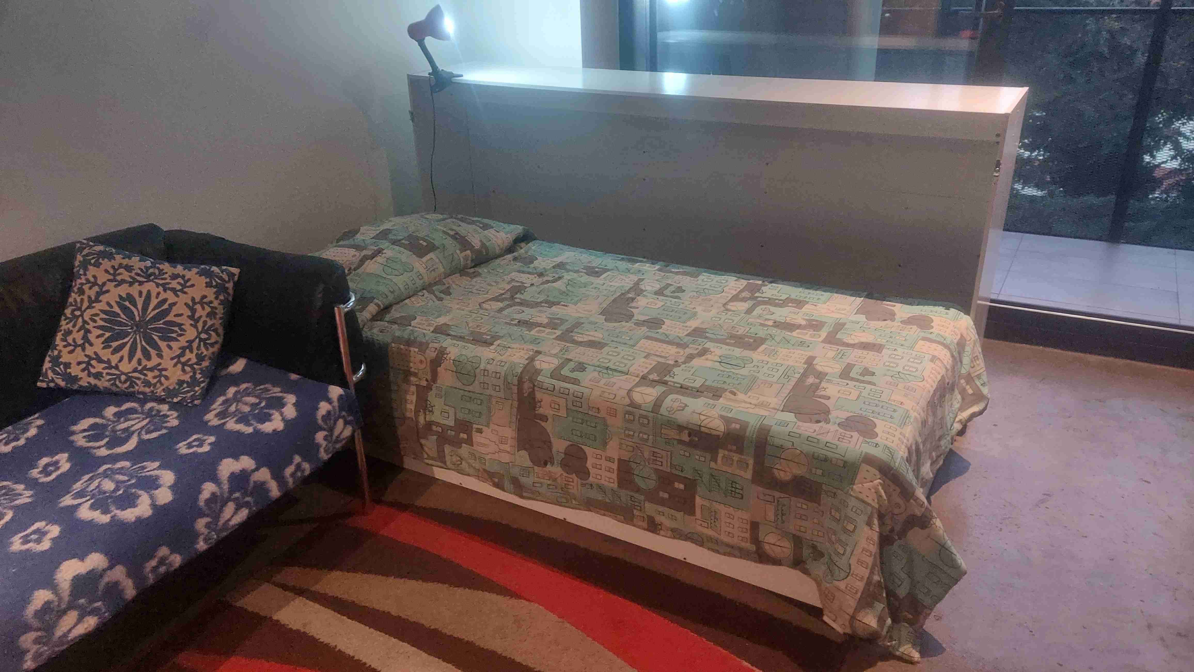 Camas plegables con colchones grises incluidos - miniatura 4