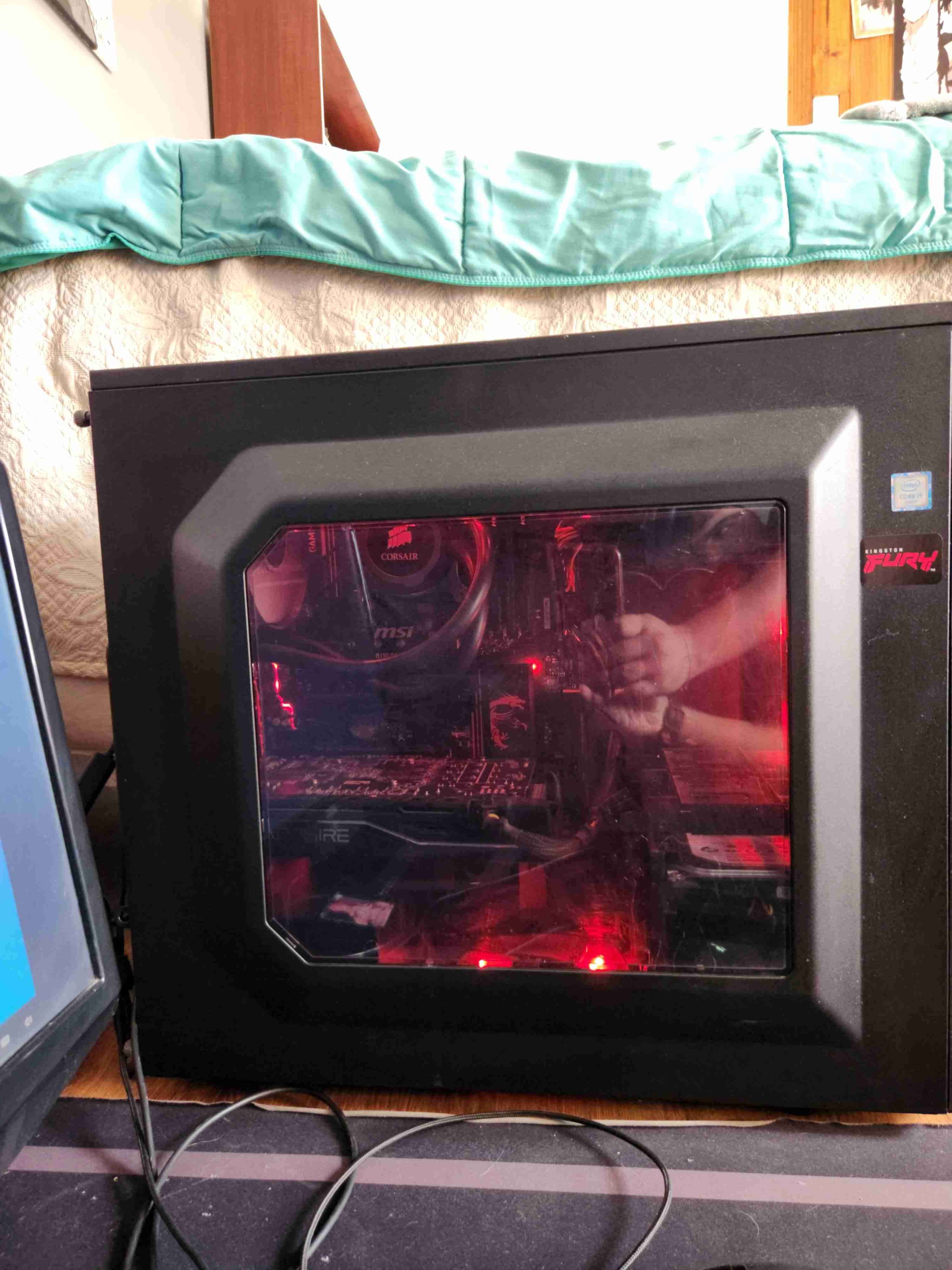 PC Gamer gama baja - miniatura 3