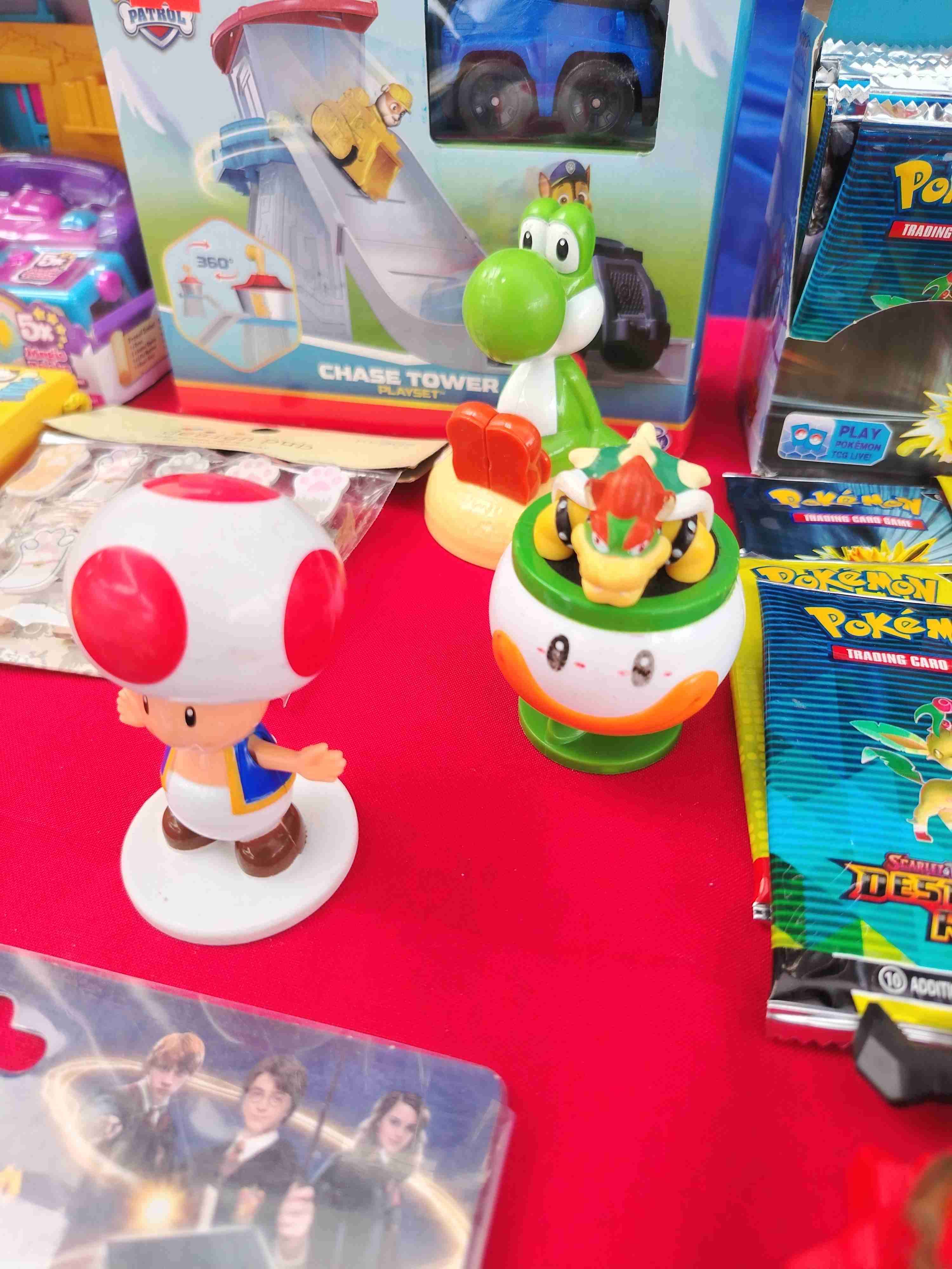 Figuras coleccionables variadas - miniatura 6