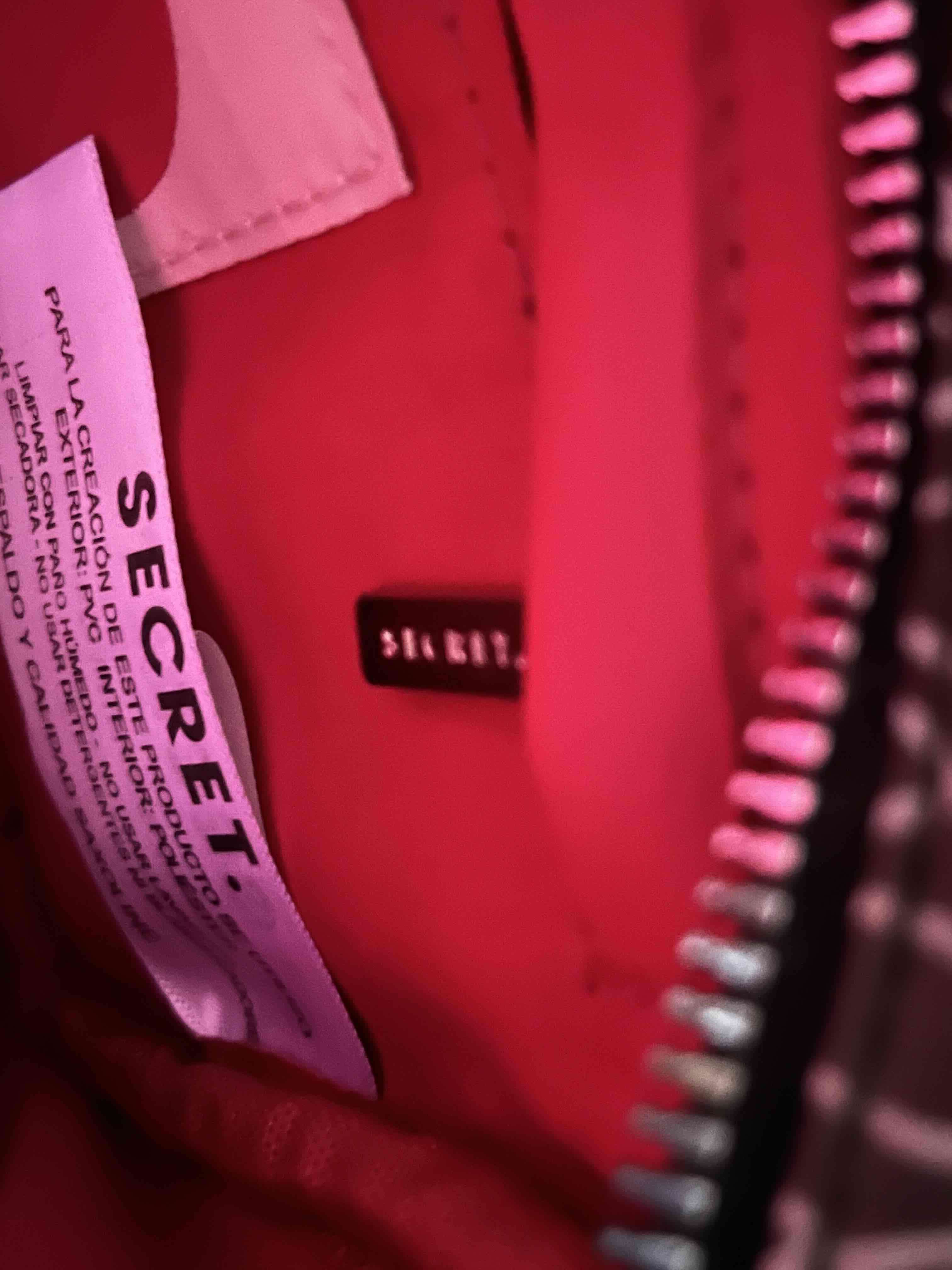 Cartera Secret  con diseño XOXO - miniatura 4