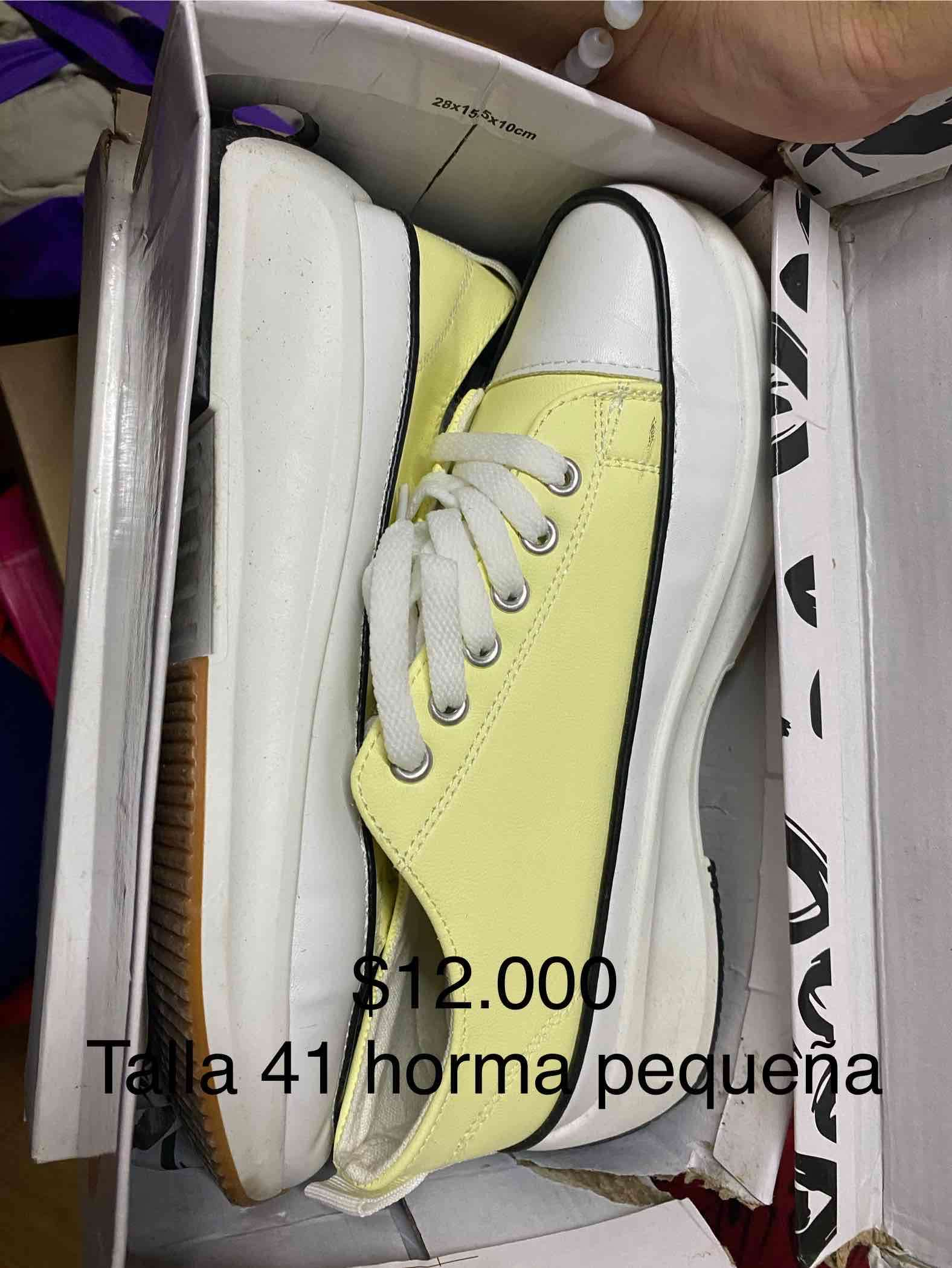 Calzado variado - miniatura 4