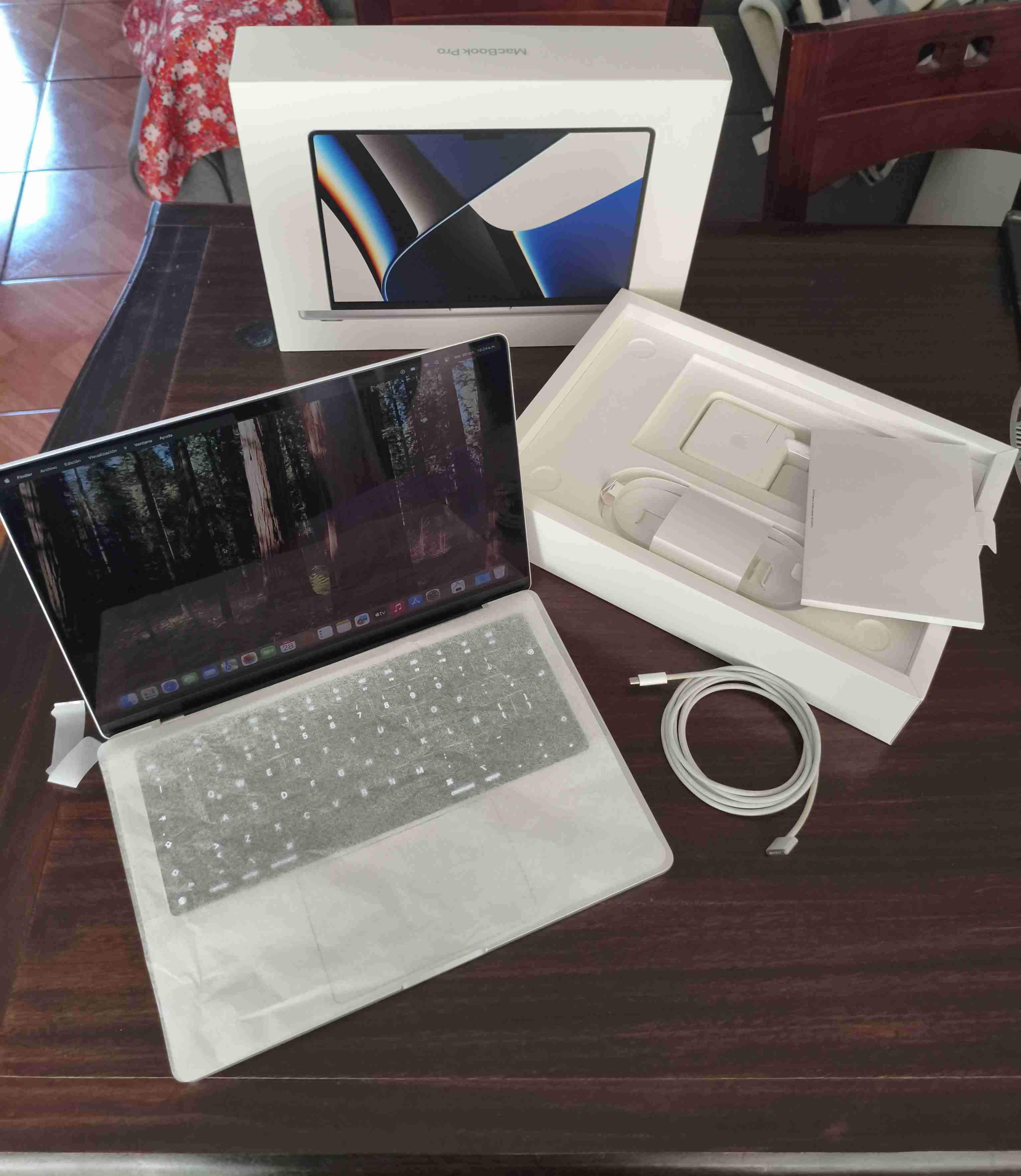 MacBook Pro 14" (2021) - miniatura 3