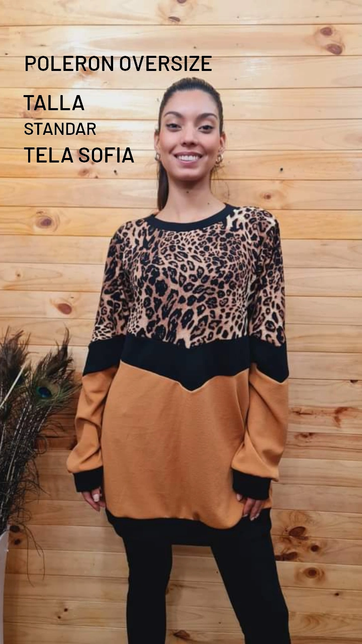 Polerón oversize animal print