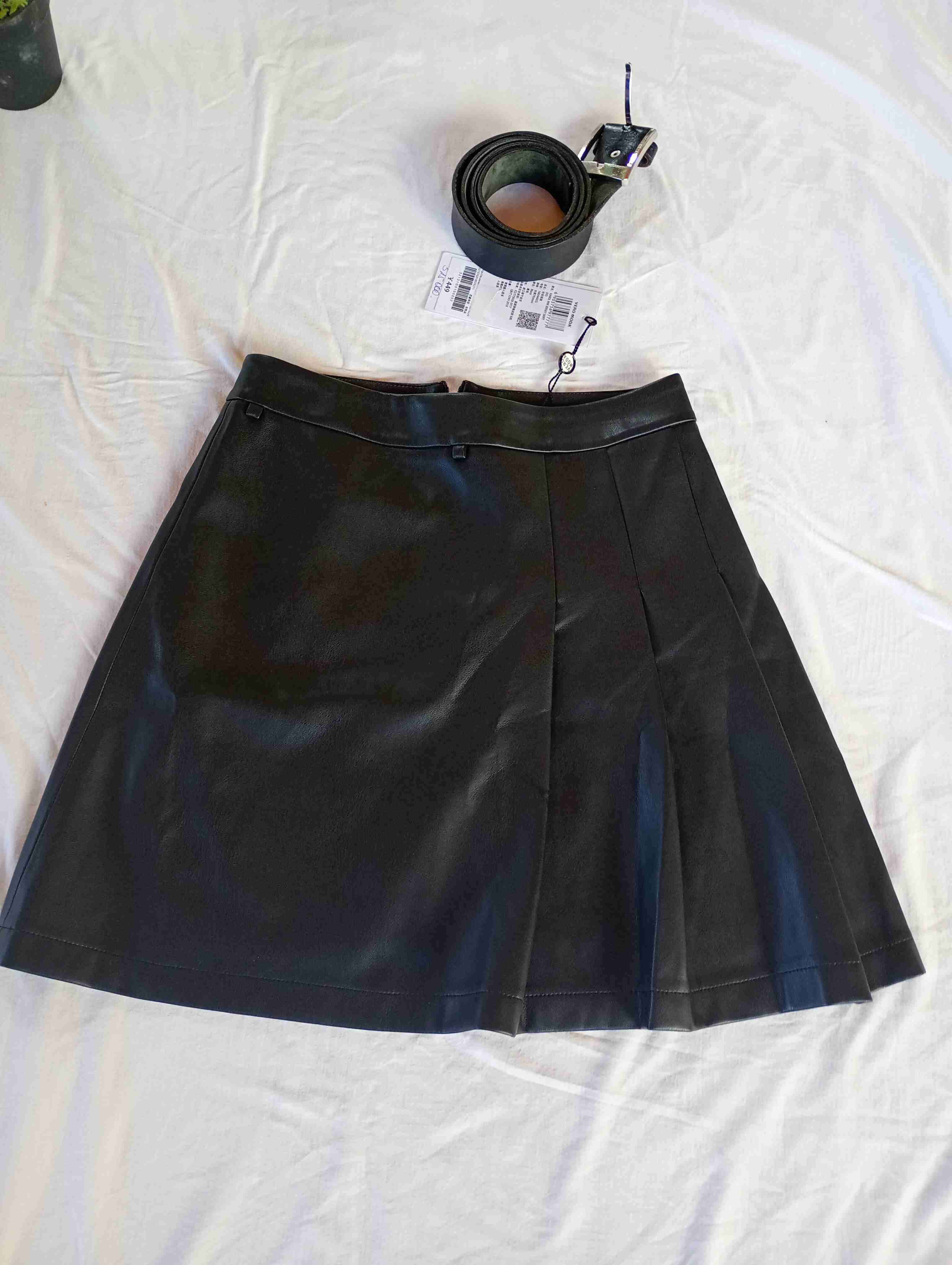 Falda negra plisada - miniatura 2