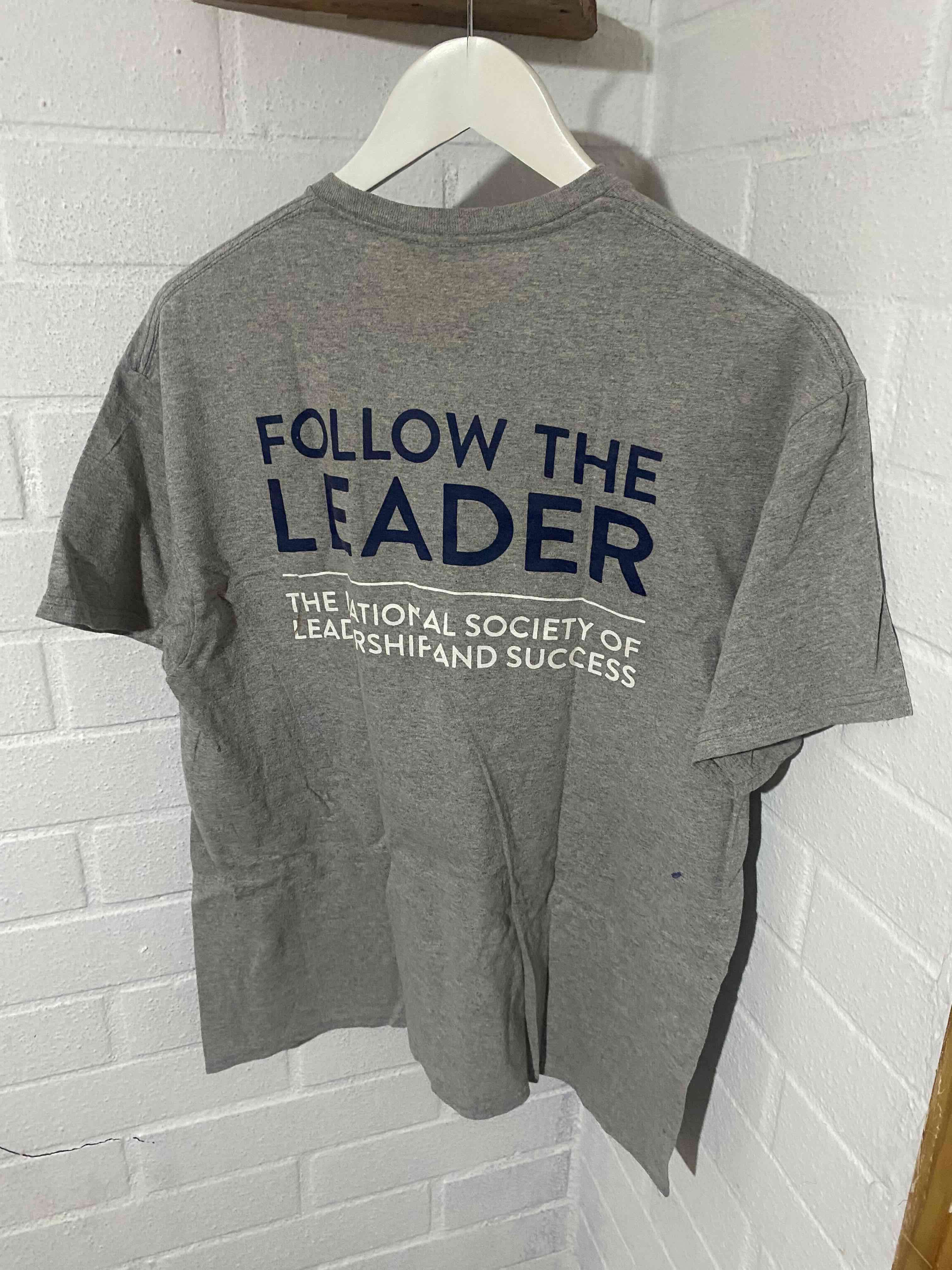 Polera gris NSLS - miniatura 2