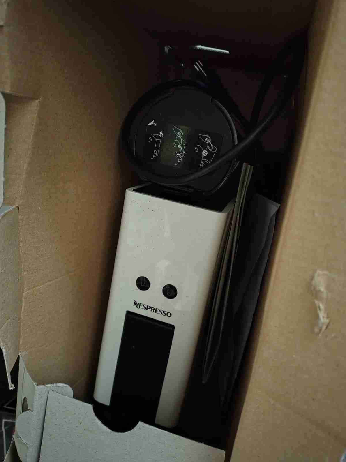 Cafetera Nespresso Mini c30 - miniatura 2