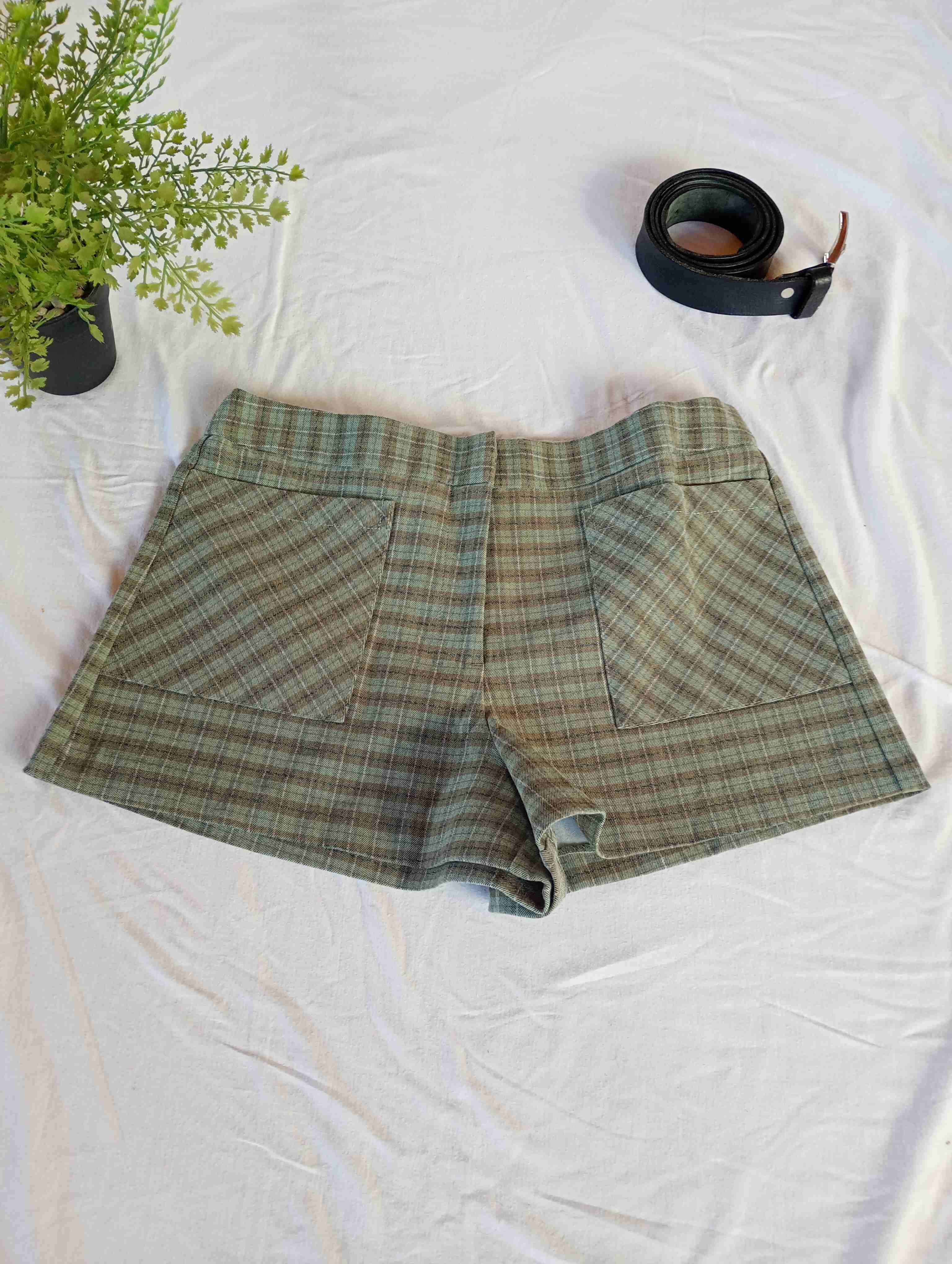 Shorts a cuadros en tonos verdes - miniatura 2