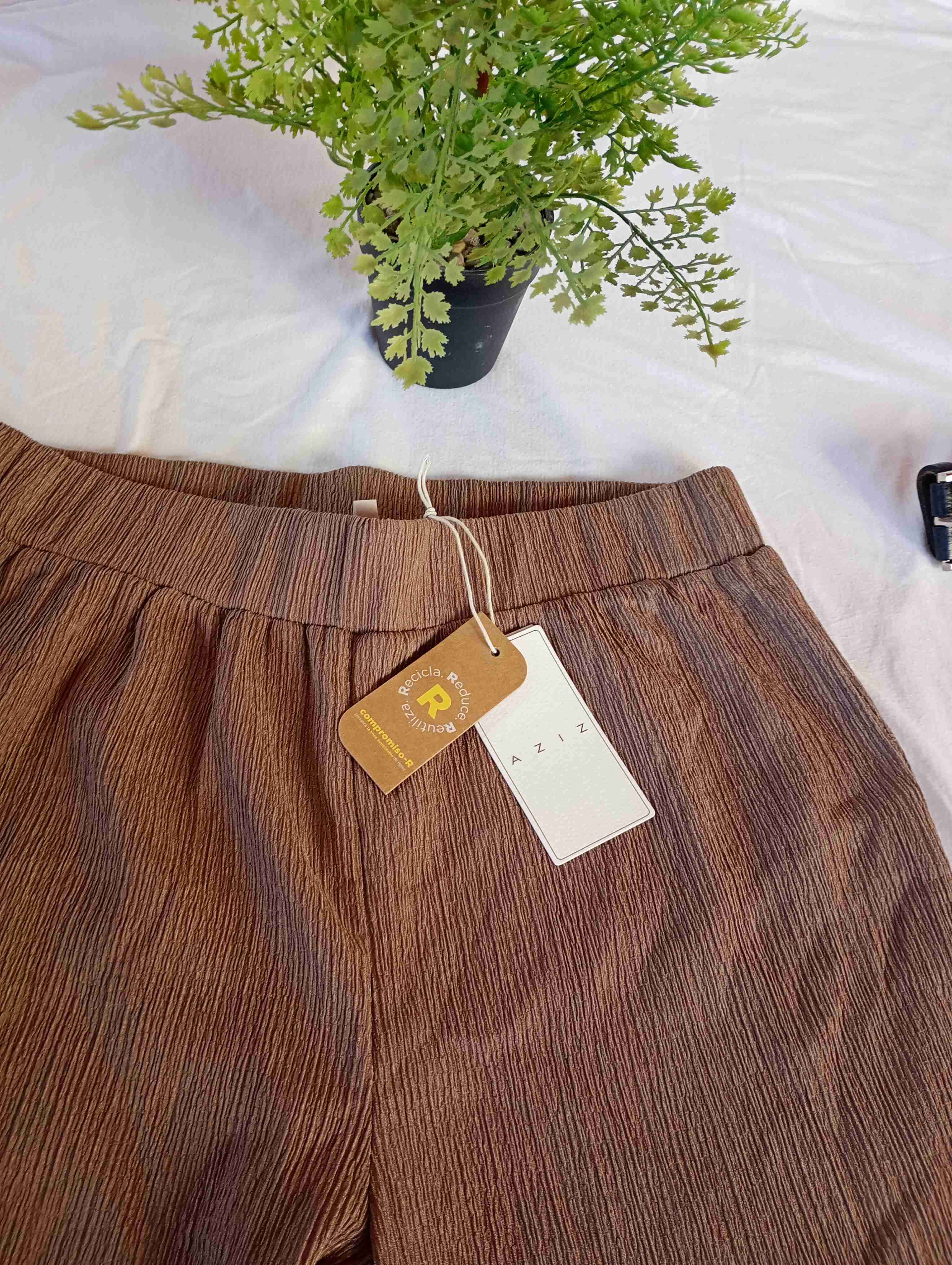 Pantalones marrones talla M - miniatura 3