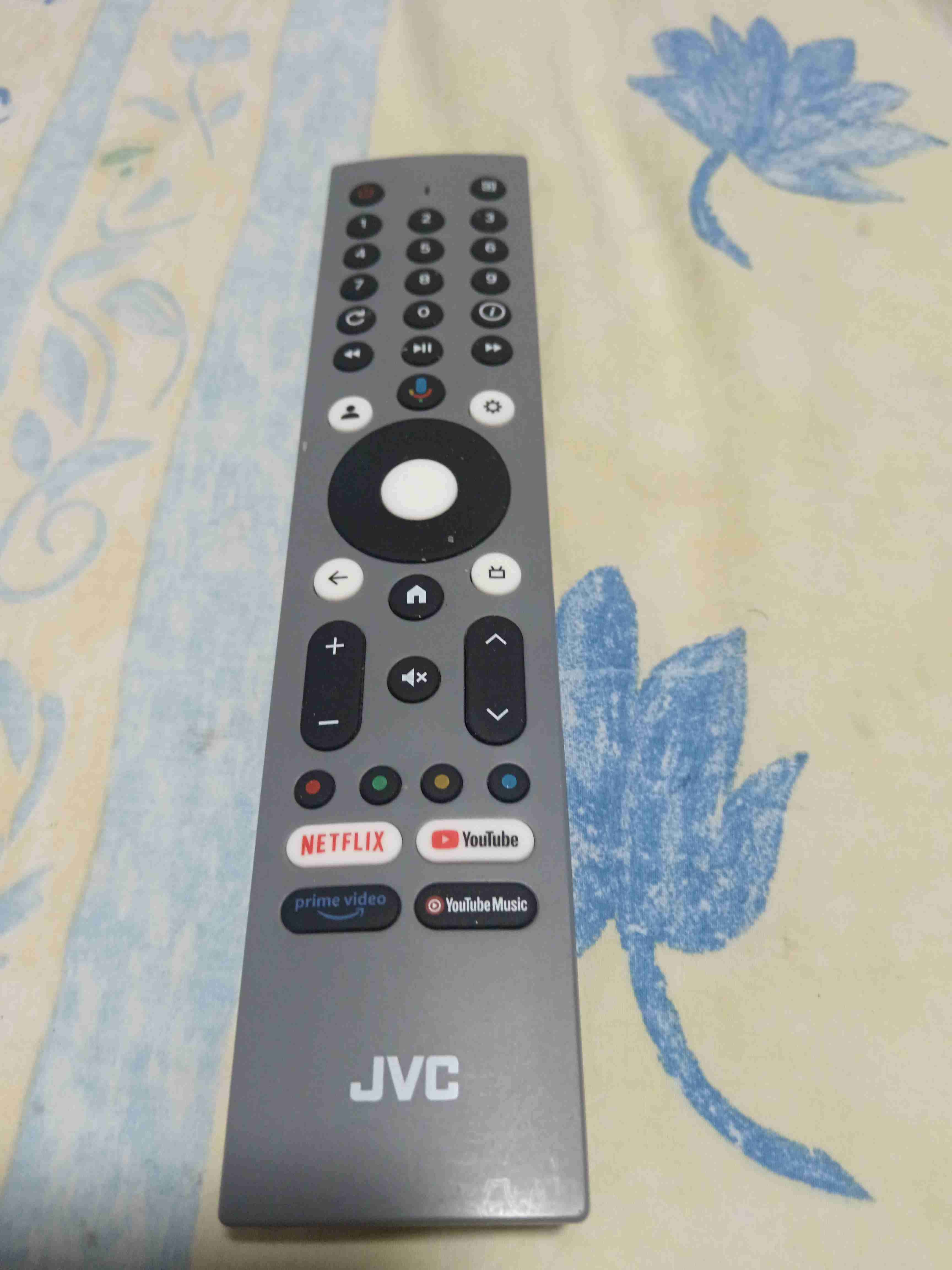 Televisor JVC pantalla plana - miniatura 3