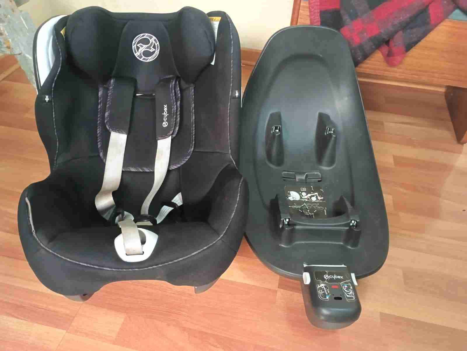 Silla de auto Cybex negra - miniatura 2