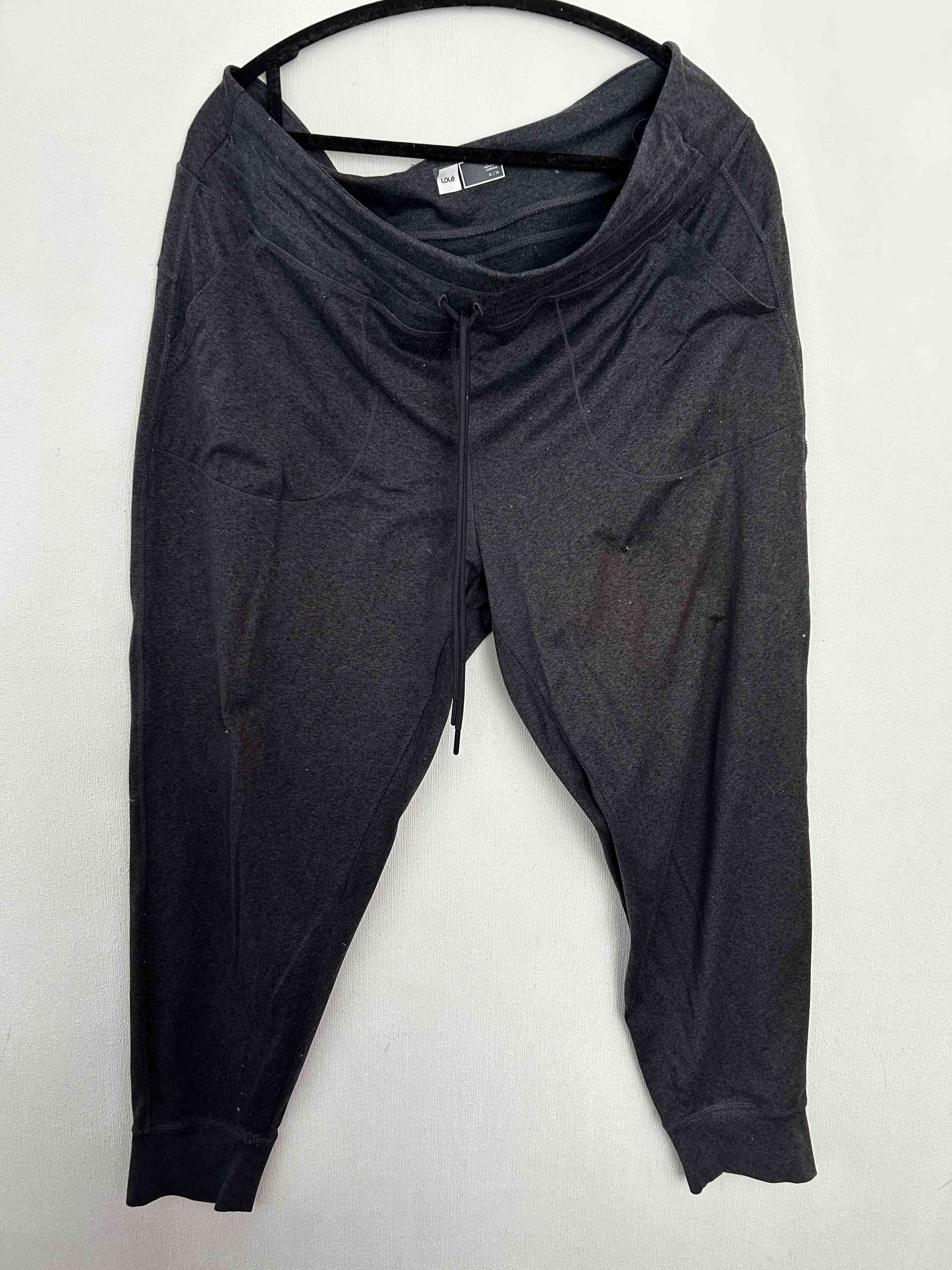 Pantalon buzo negro y gris - miniatura 3