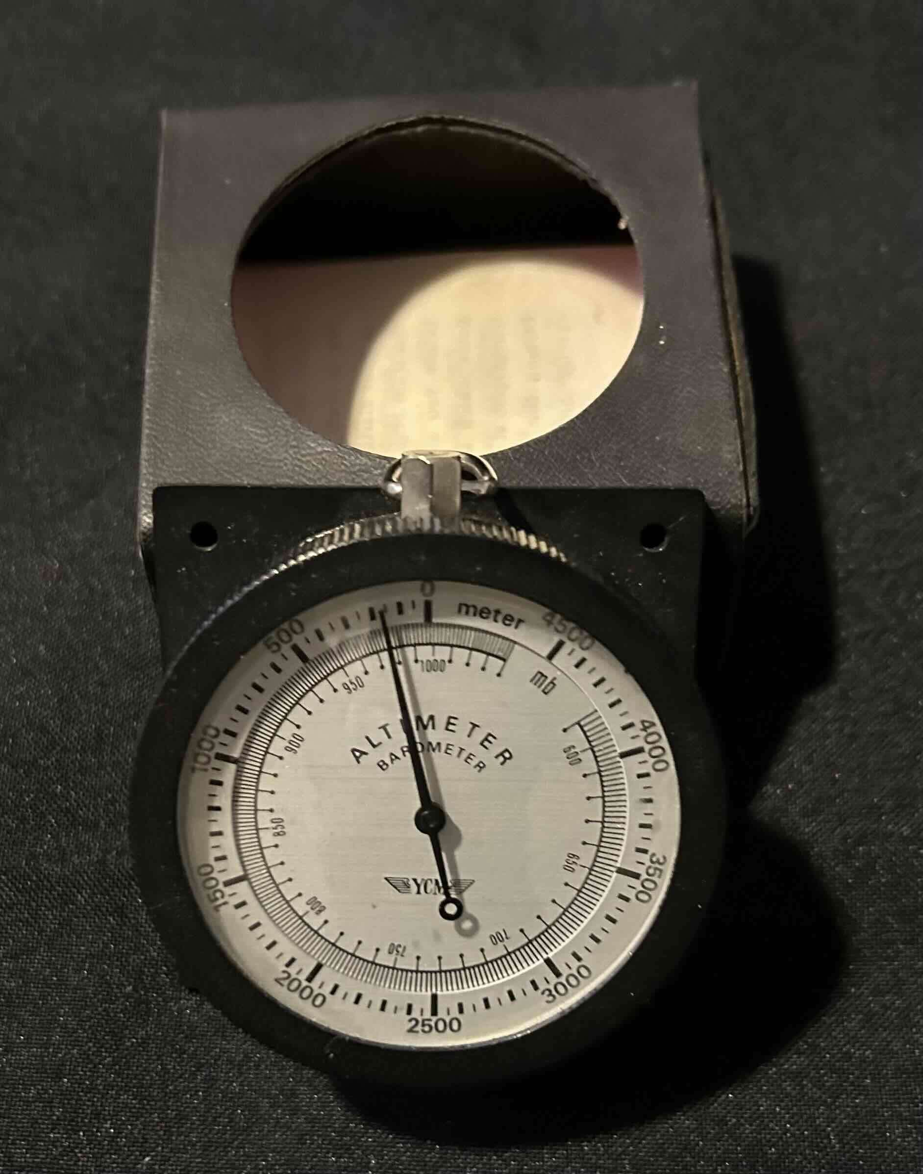 Altímetro barométrico YCM portátil - miniatura 3