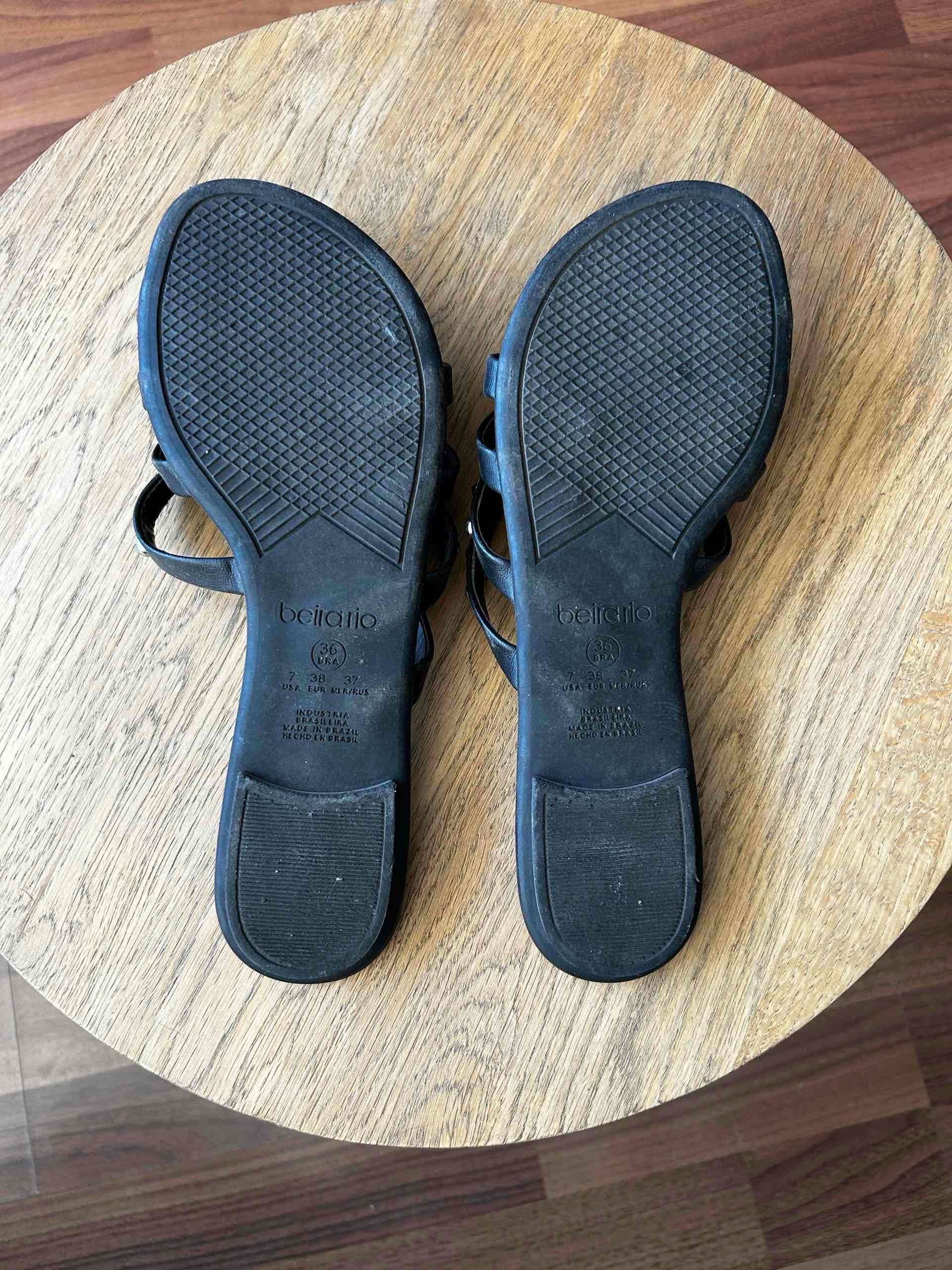 Sandalias negras con tachas - miniatura 2