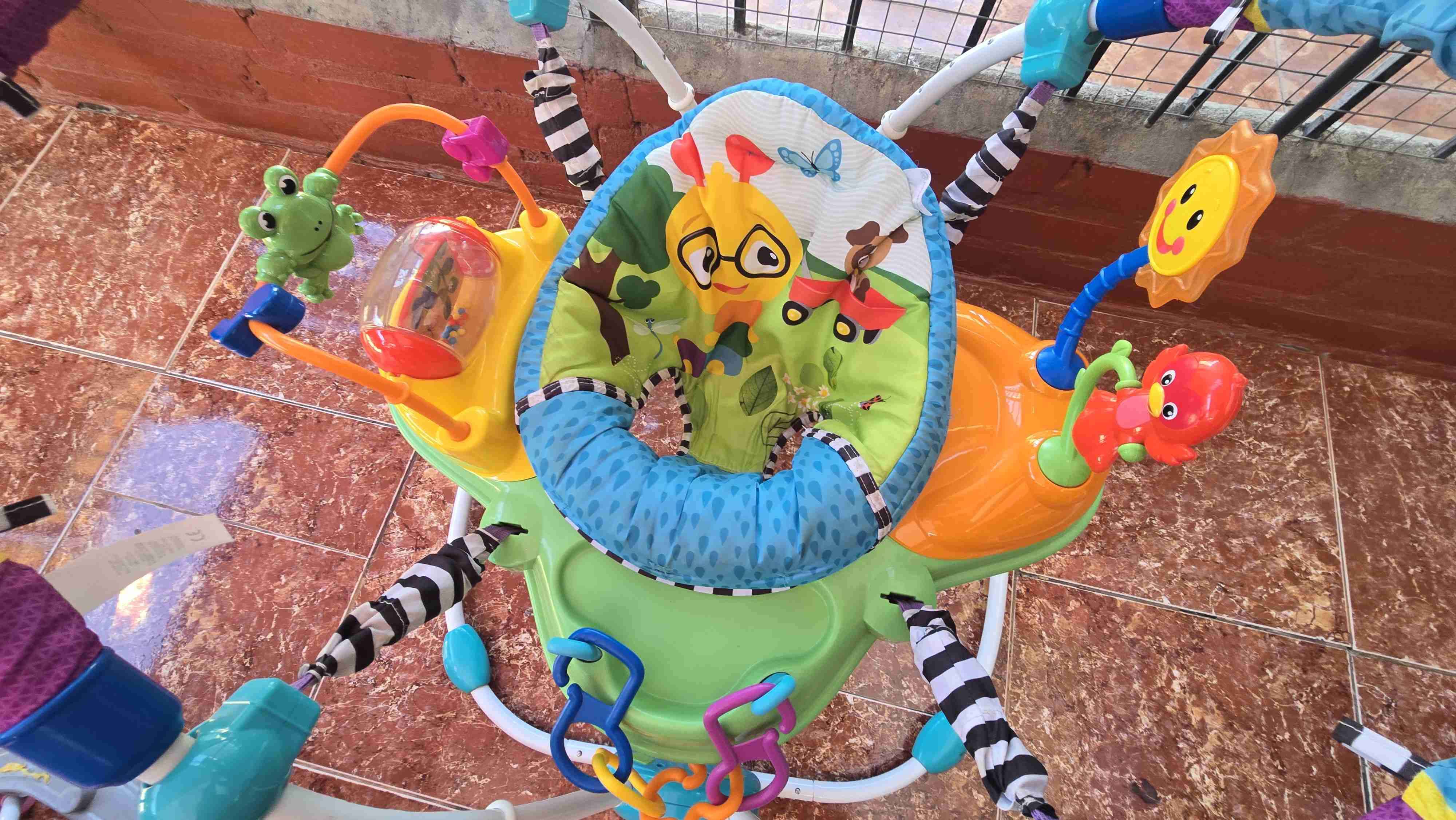 Saltador para bebé multicolor - miniatura 2