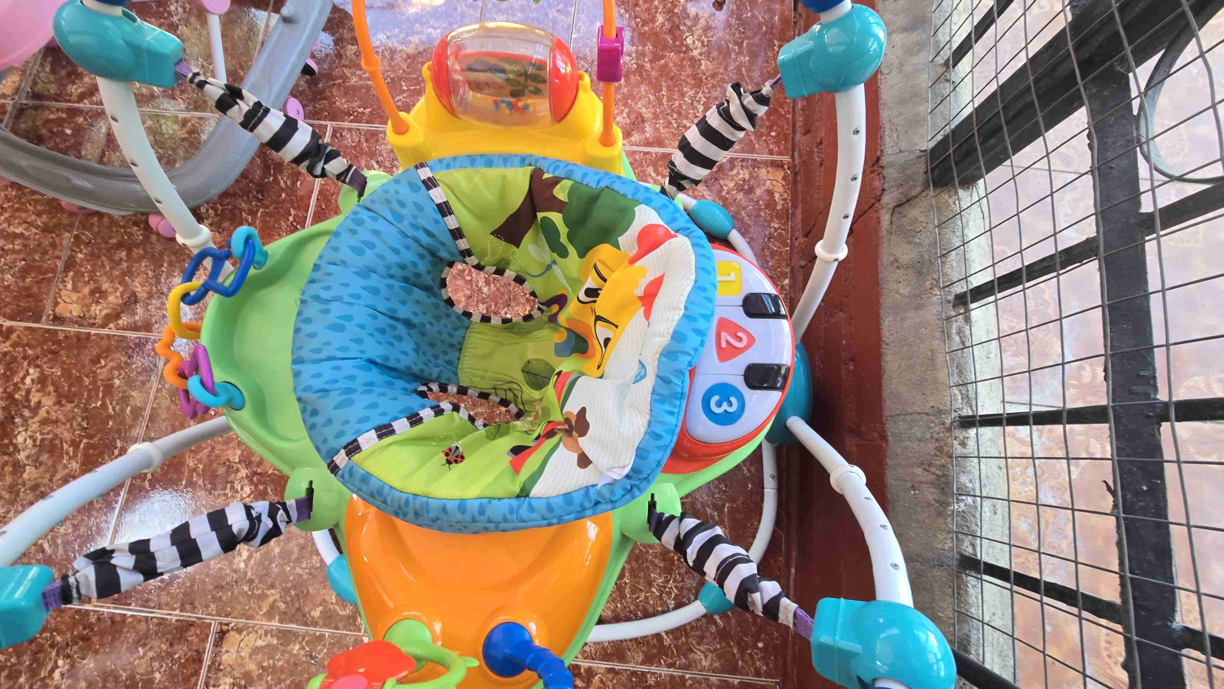Saltador para bebé multicolor - miniatura 3