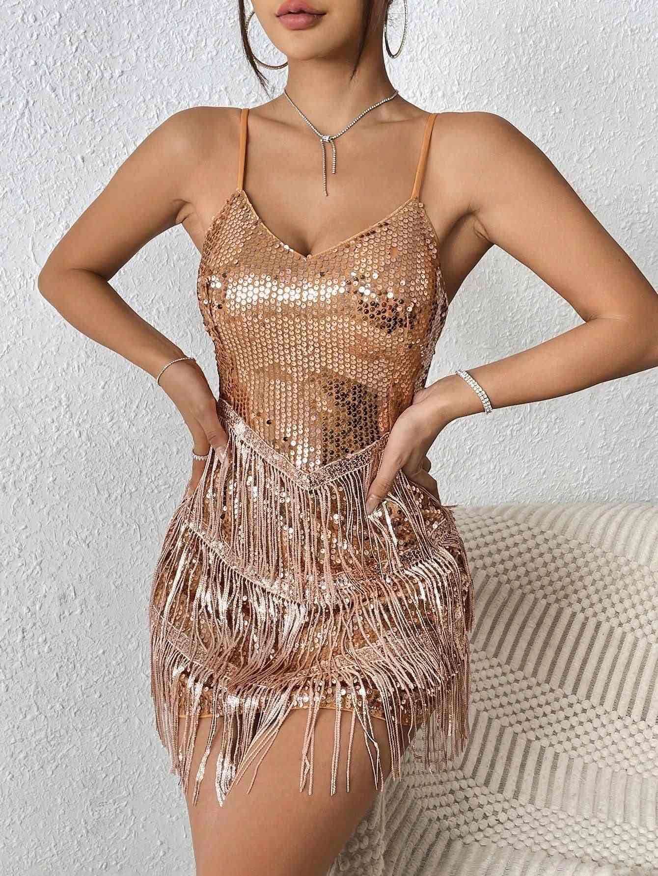 Vestido lentejuelas doradas con flecos