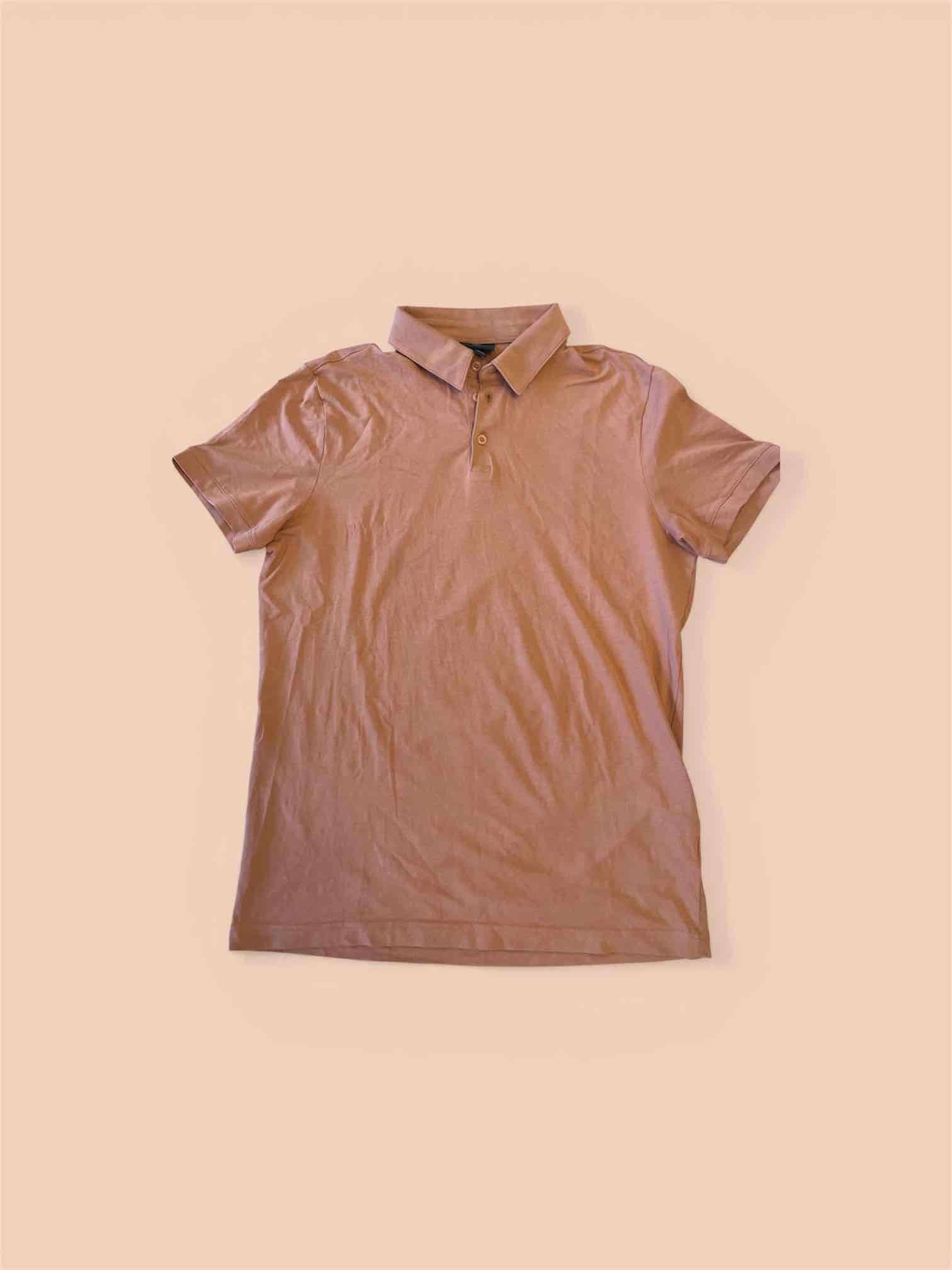 Polera polo color salmón