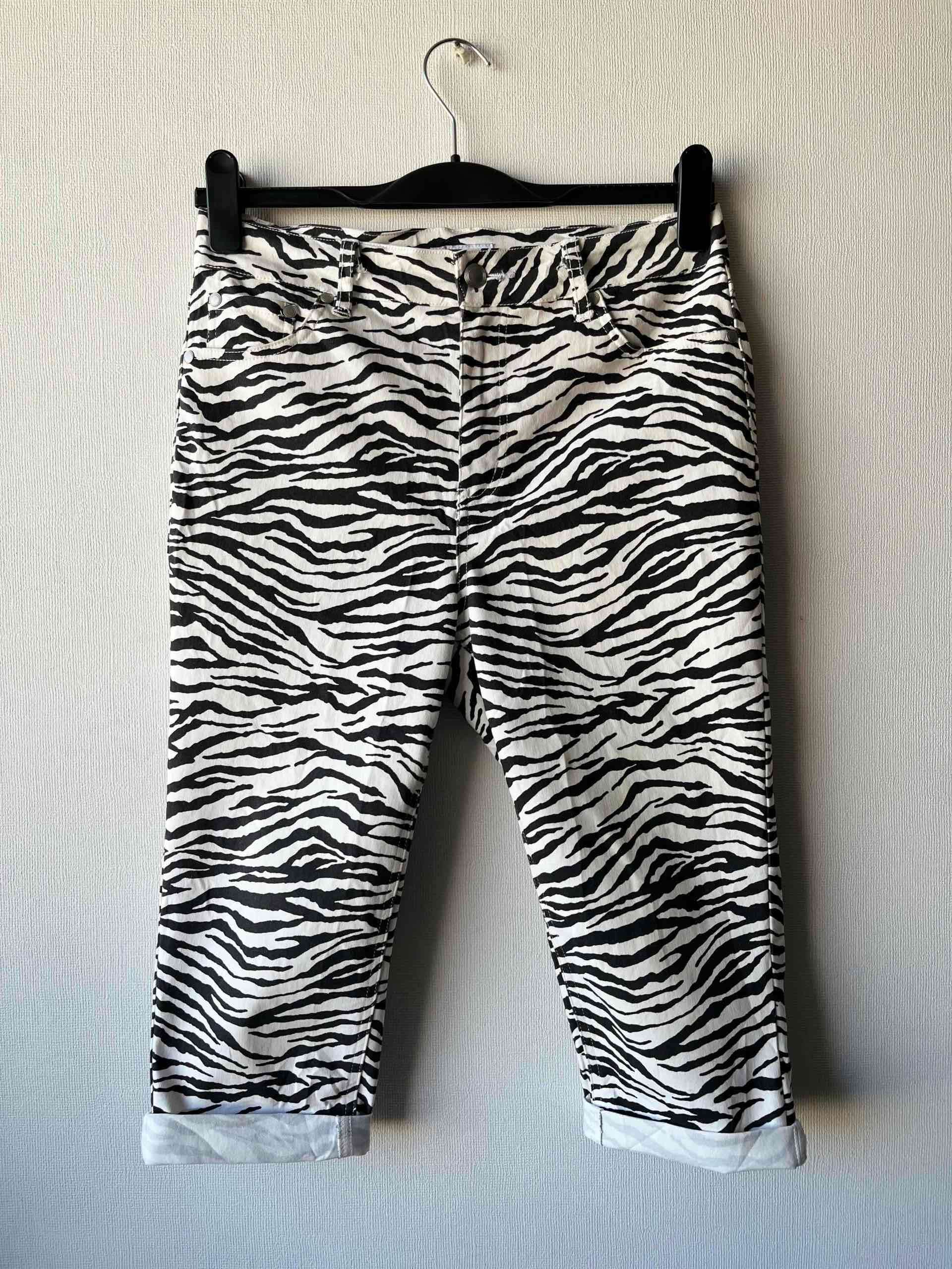 Pantalones capri estampado cebra