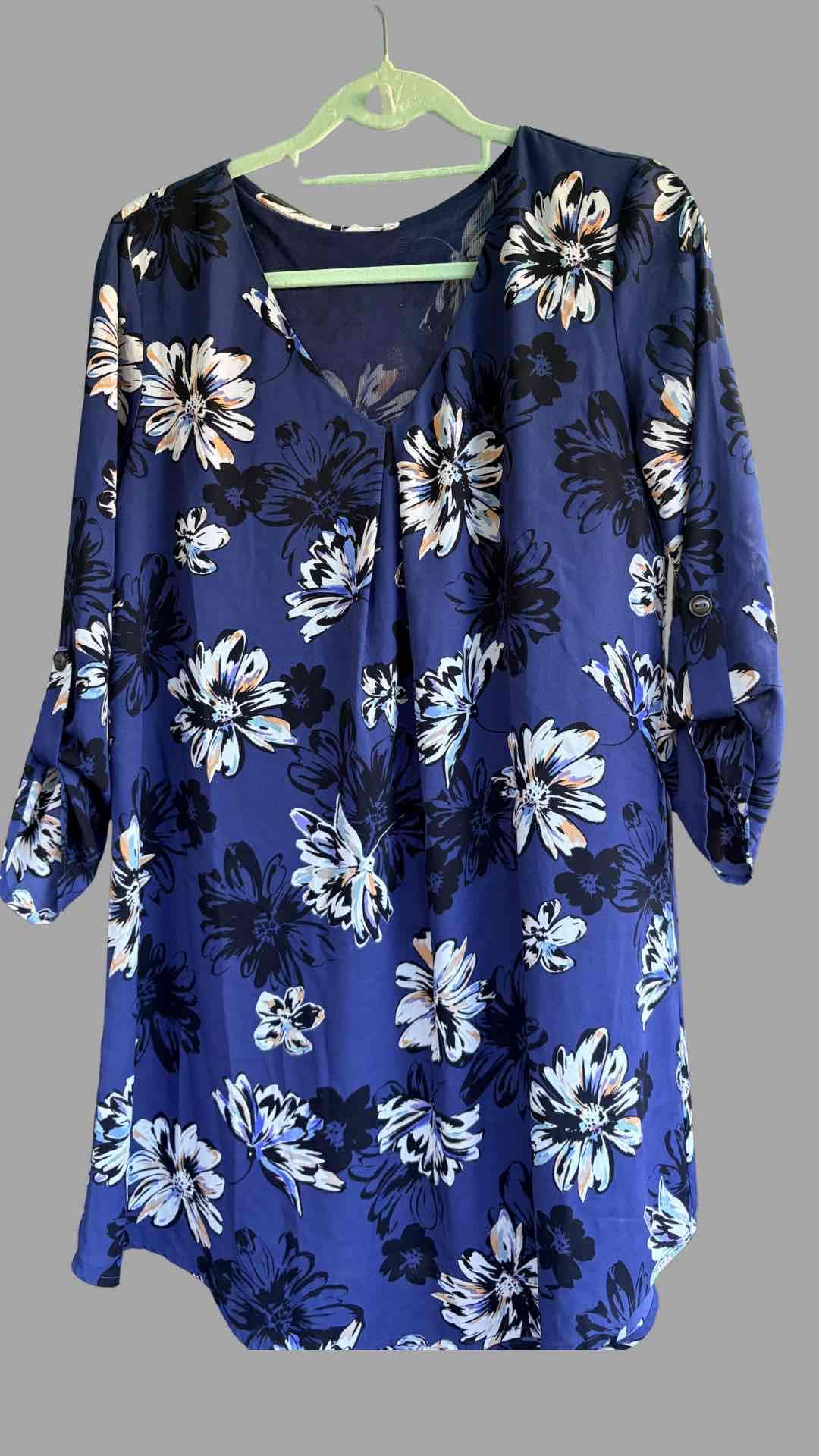 Vestido floreado azul manga 3/4