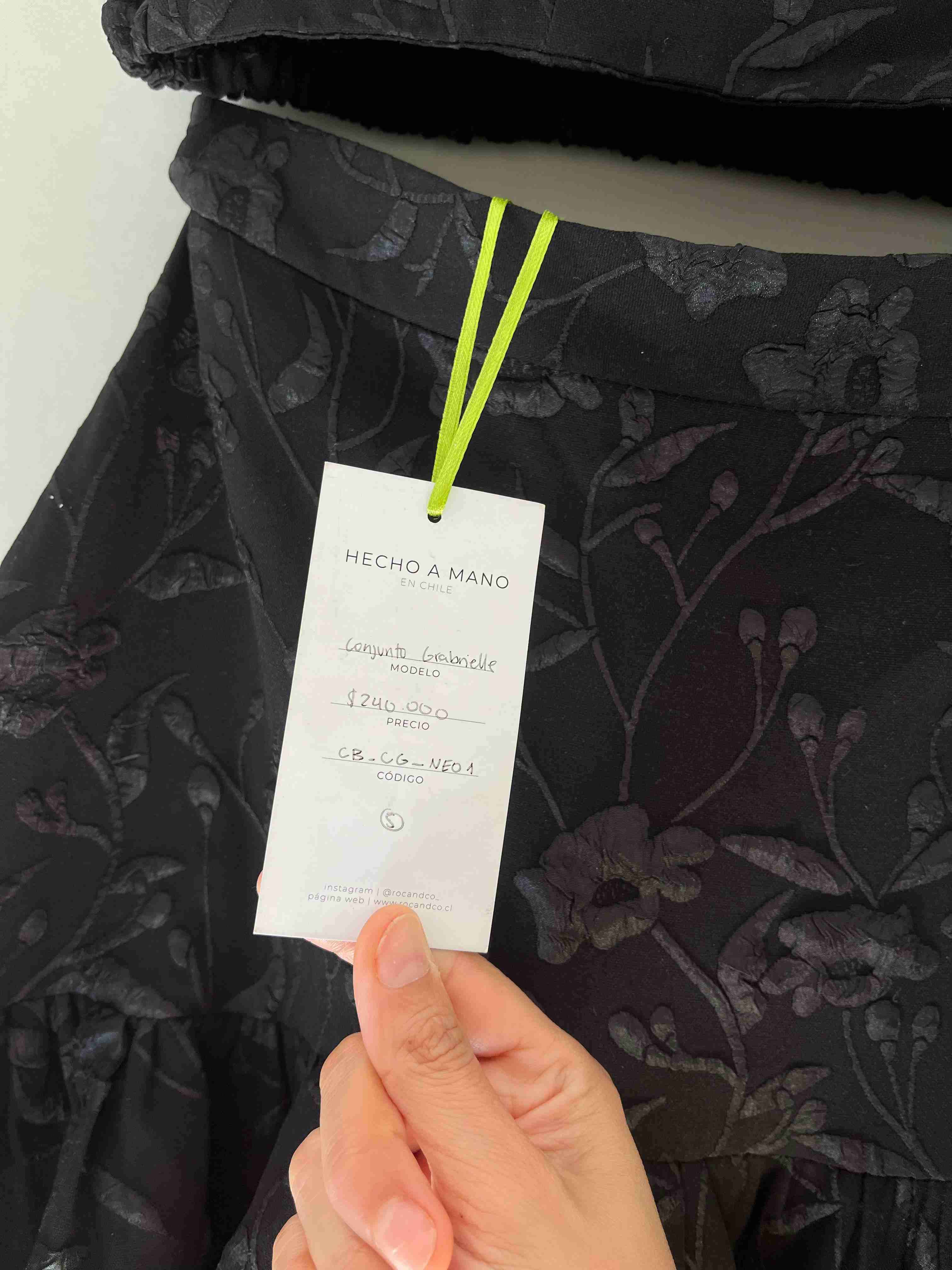 Vestido negro para fiesta de Casa Moda - miniatura 2